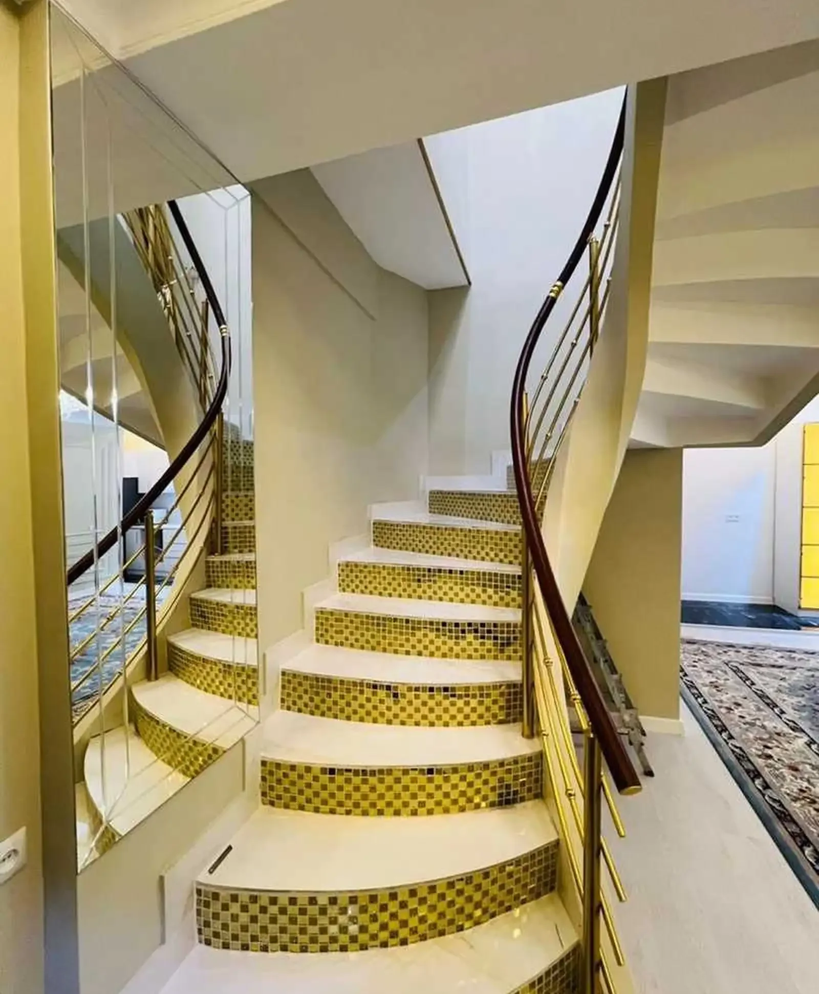 2-комн. квартира, 10 этаж, 170м², И.Сомони дом печать Ситора