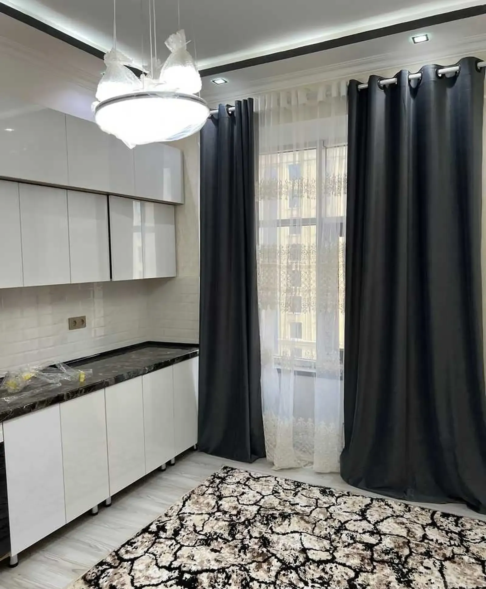 3-этажный, 7 комнатный дом, 750 м², исмоили слмони