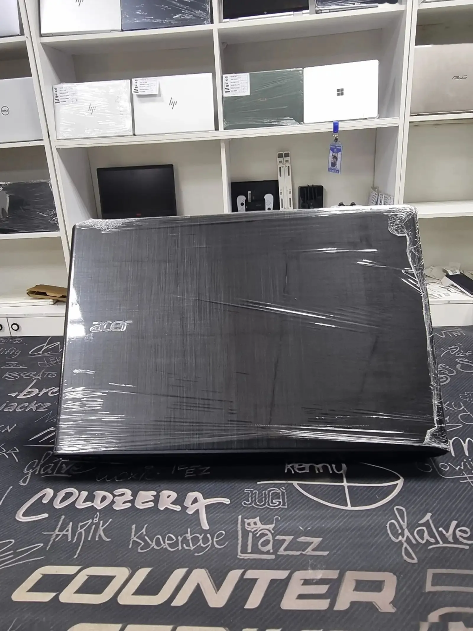 Ноутбук Acer i7 7500u ram 16gb ssd 2gb