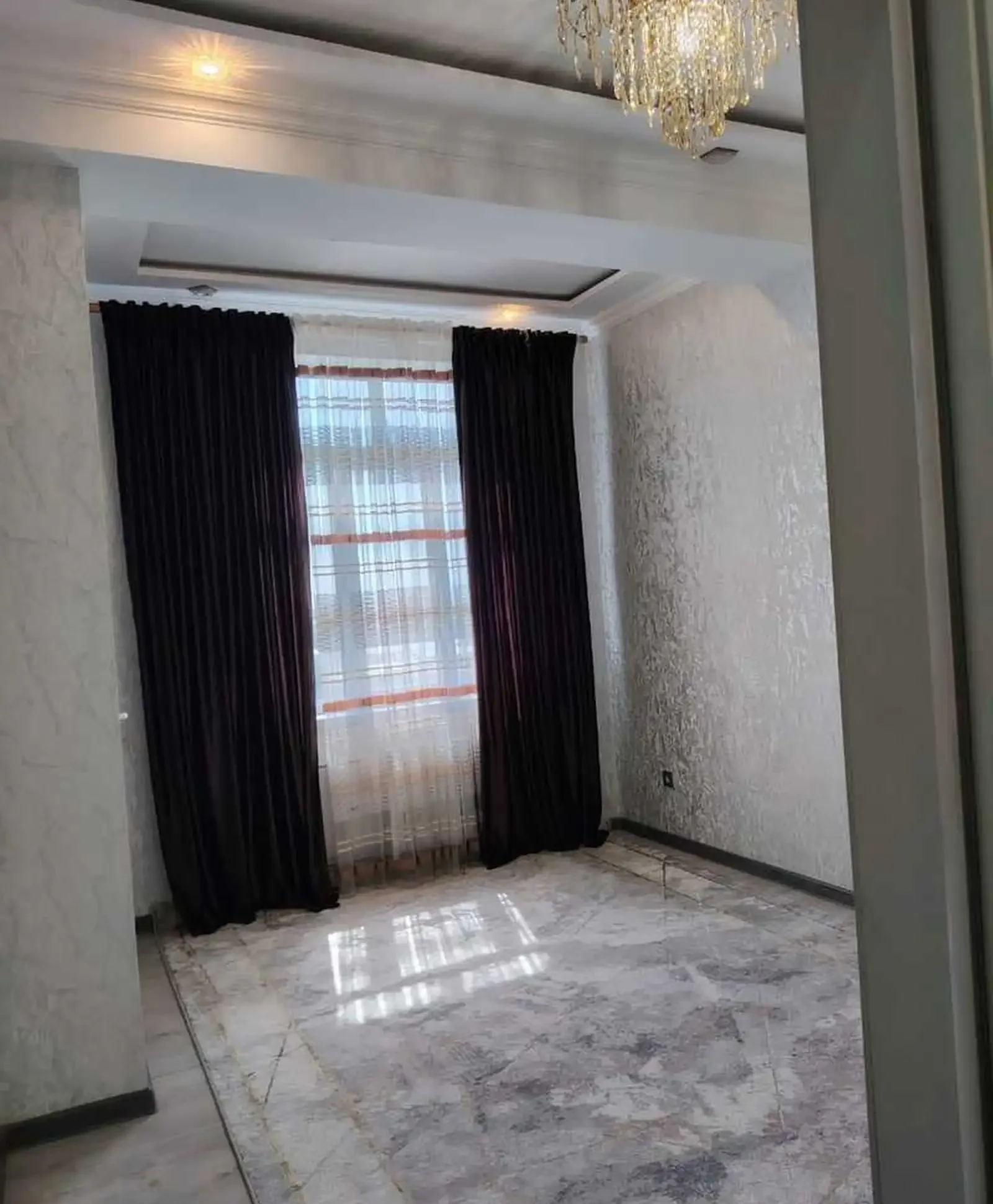 3-комн. квартира, 8 этаж, 70м², Цирк — фото 2