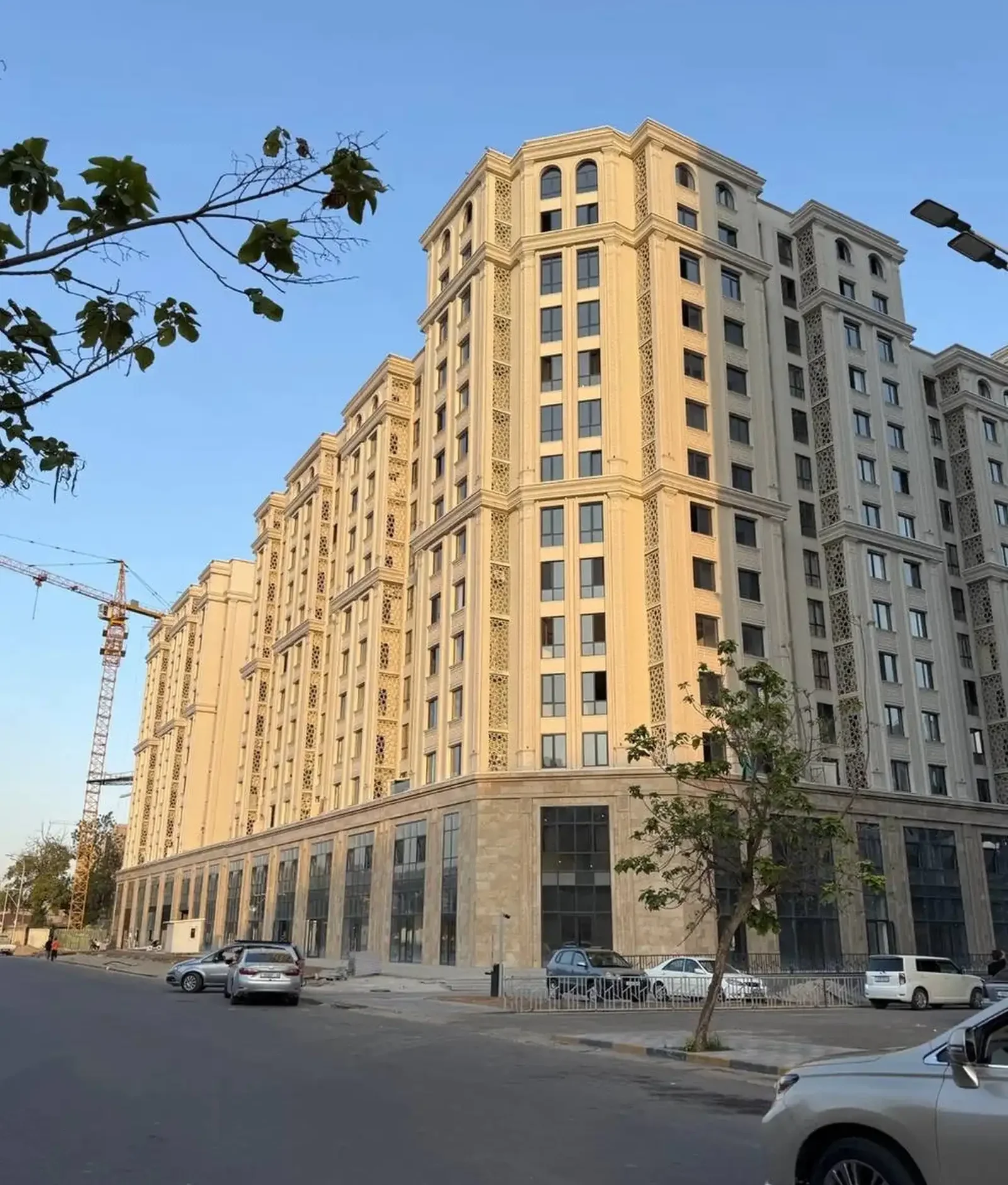 3-комн. квартира, 6 этаж, 131 м², Шохмансур Бустон Сити — фото 2