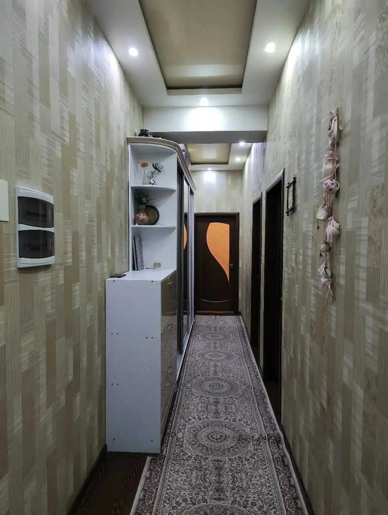 3-комн. квартира, 8 этаж, 86м², Сино 84 мкр — фото 3