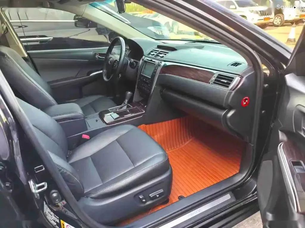Toyota Camry, 2016