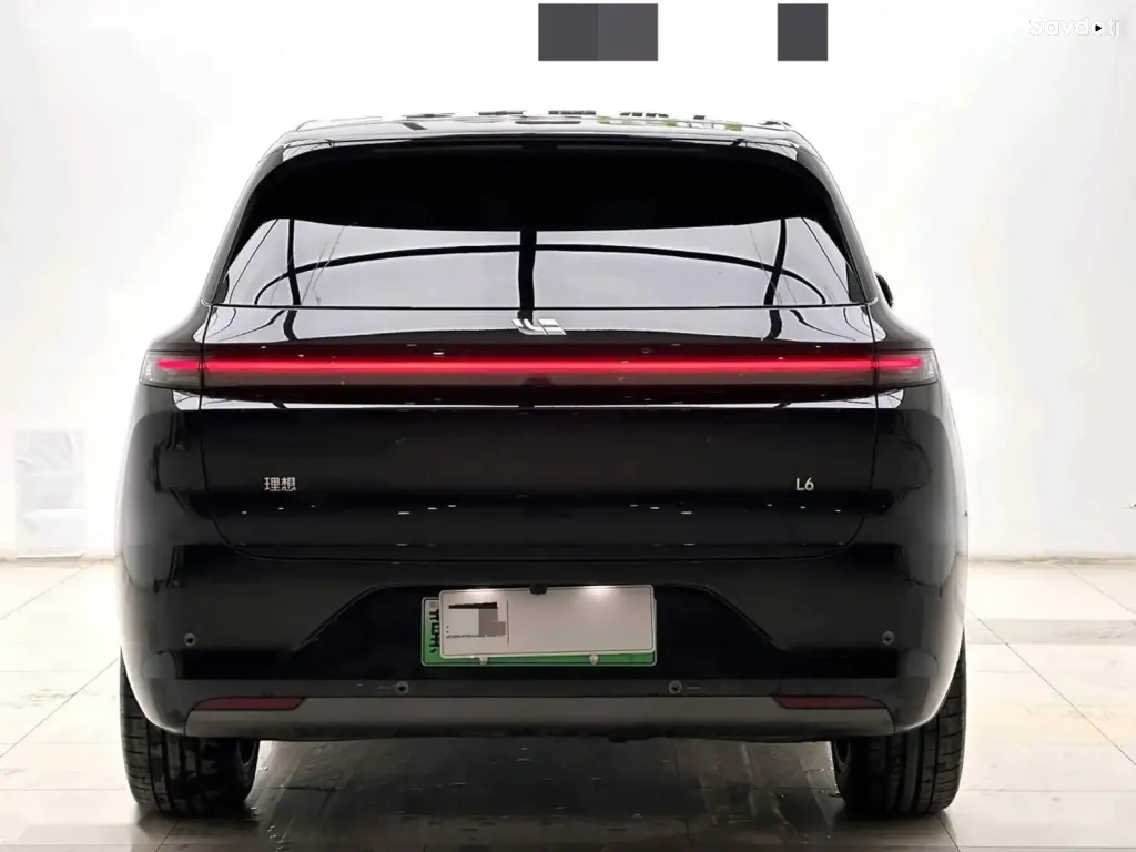 Li Auto (LiXiang) L6, 2025