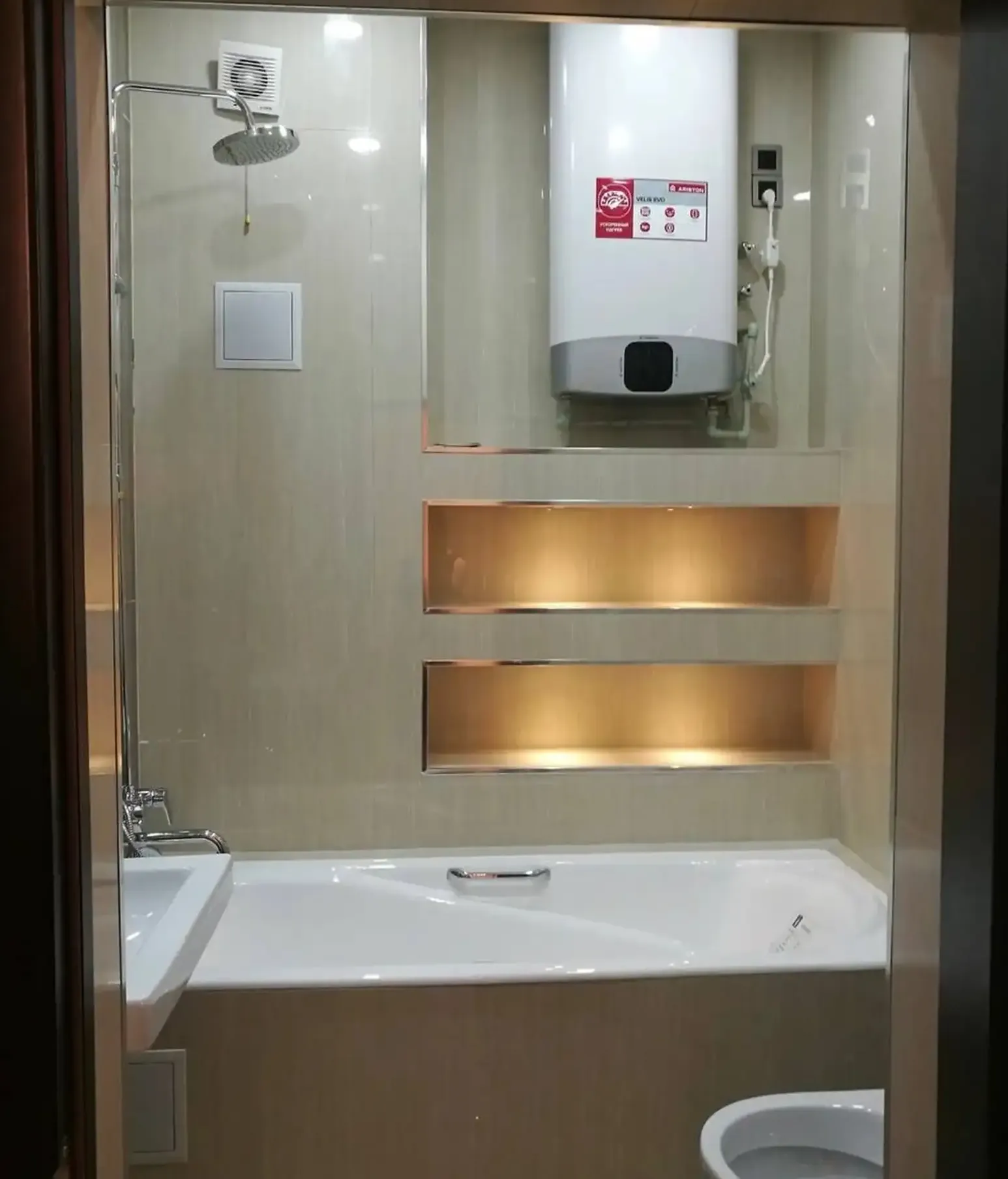 2-комн. квартира, 15 этаж, 53 м², И Сомони — фото 10