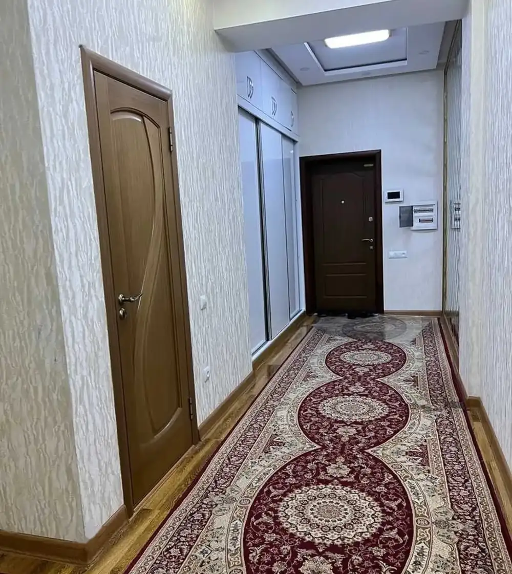 3-комн. квартира, 11 этаж, 140м², Сомони — фото 4