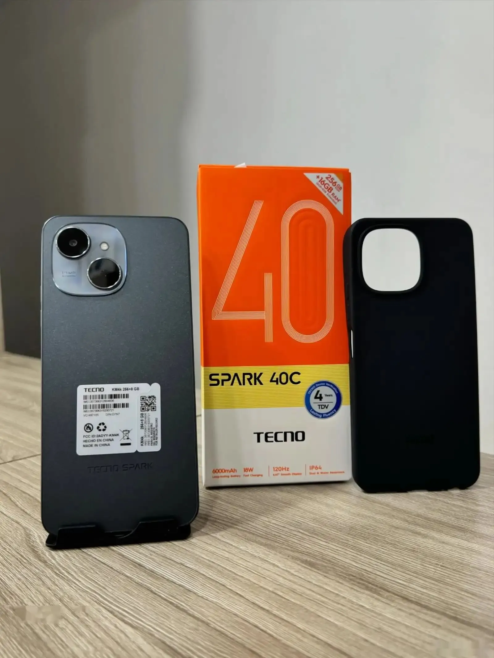 Tecno Spark 40C 8/128gb Black 6000Мач