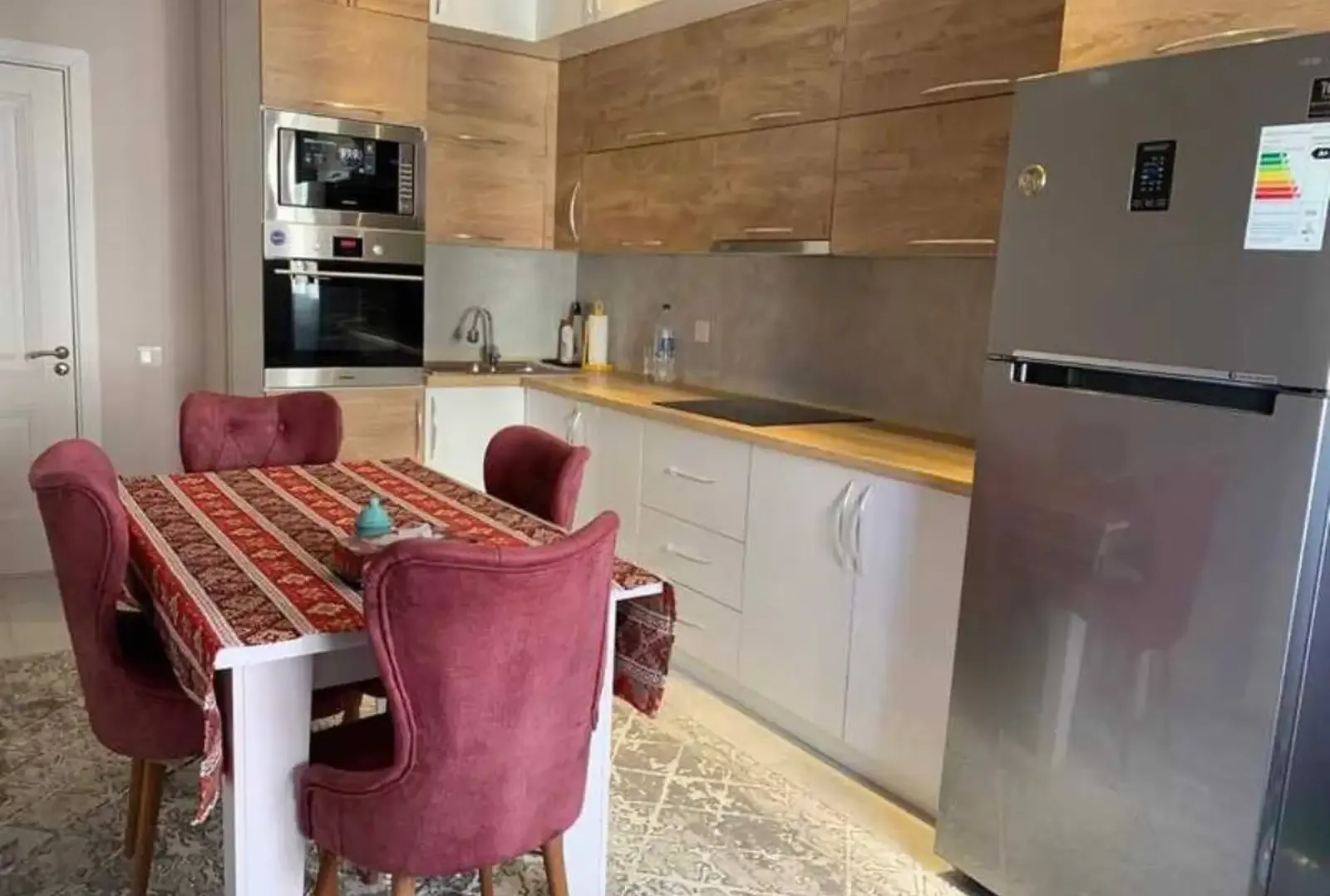 2-комн. квартира, 9 этаж, 78 м², Гранд Отель