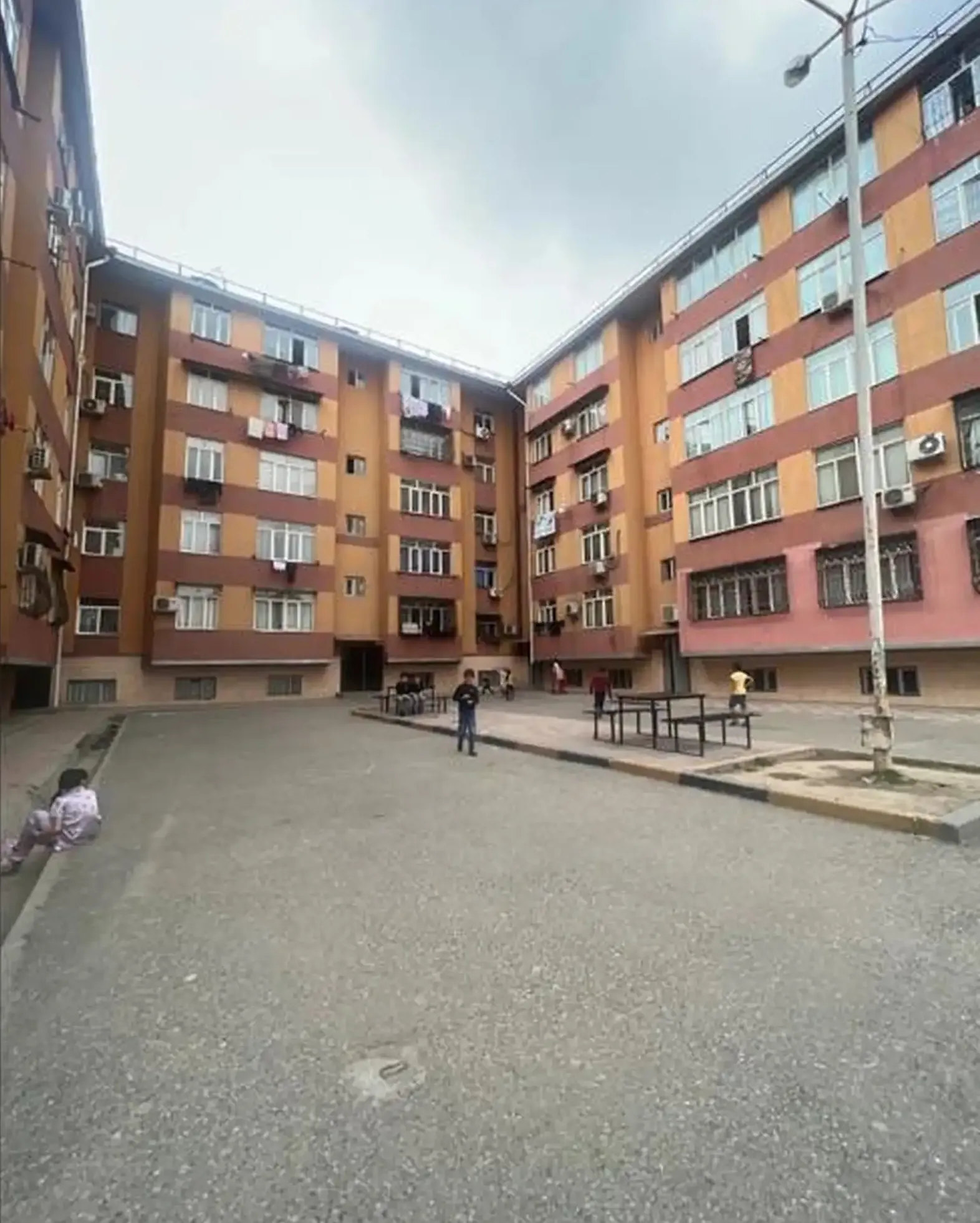 1-комн. квартира, 1 этаж, 46 м², Фирдавси