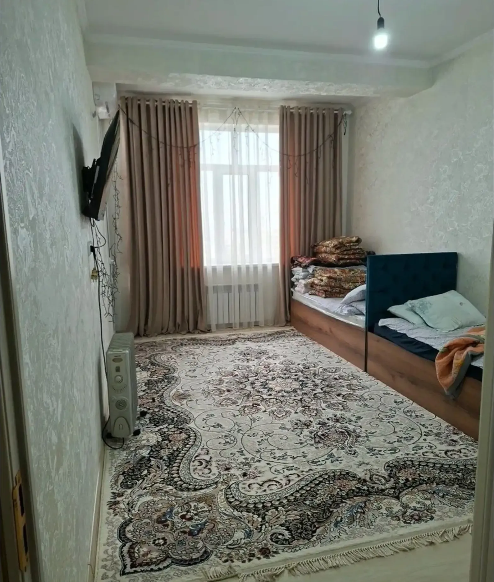 3-комн. квартира, 18 этаж, 82 м², Фирдавси