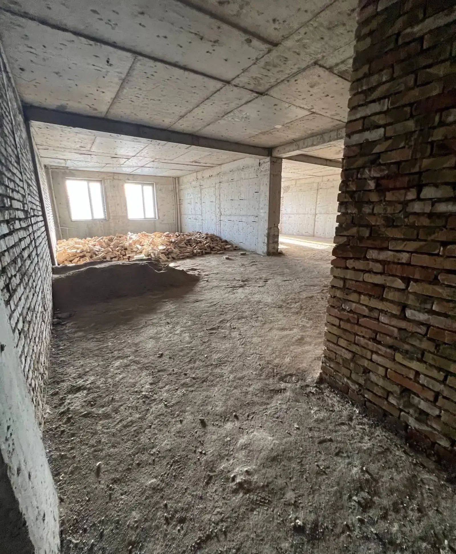 3-комн. квартира, 18 этаж, 132 м², Исмоили Сомони Цум Шохпалас — фото 3