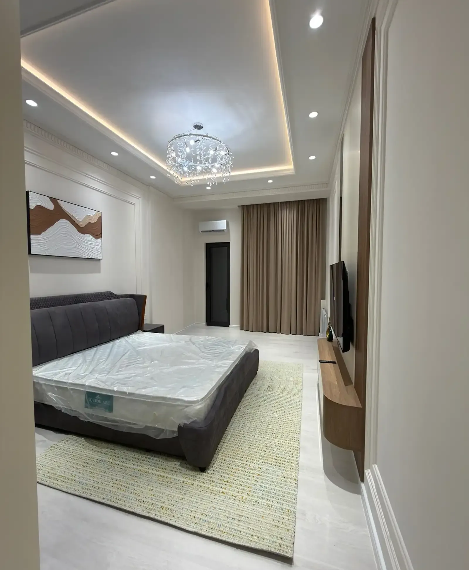 2-комн. квартира, 12 этаж, 65м², Садбарг, Шохмансур