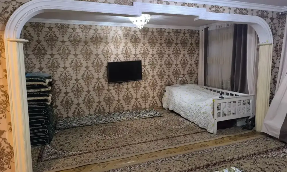 4-комн. квартира, 4 этаж, 82 м², Фирдавси — фото 3