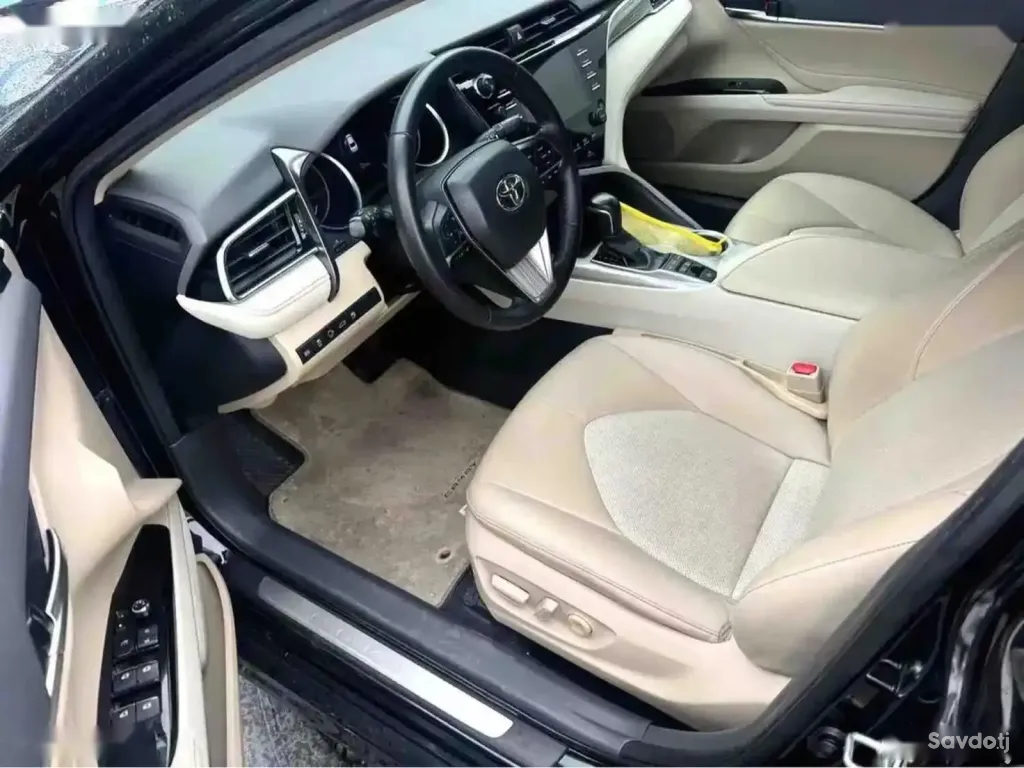 Toyota Camry, 2018