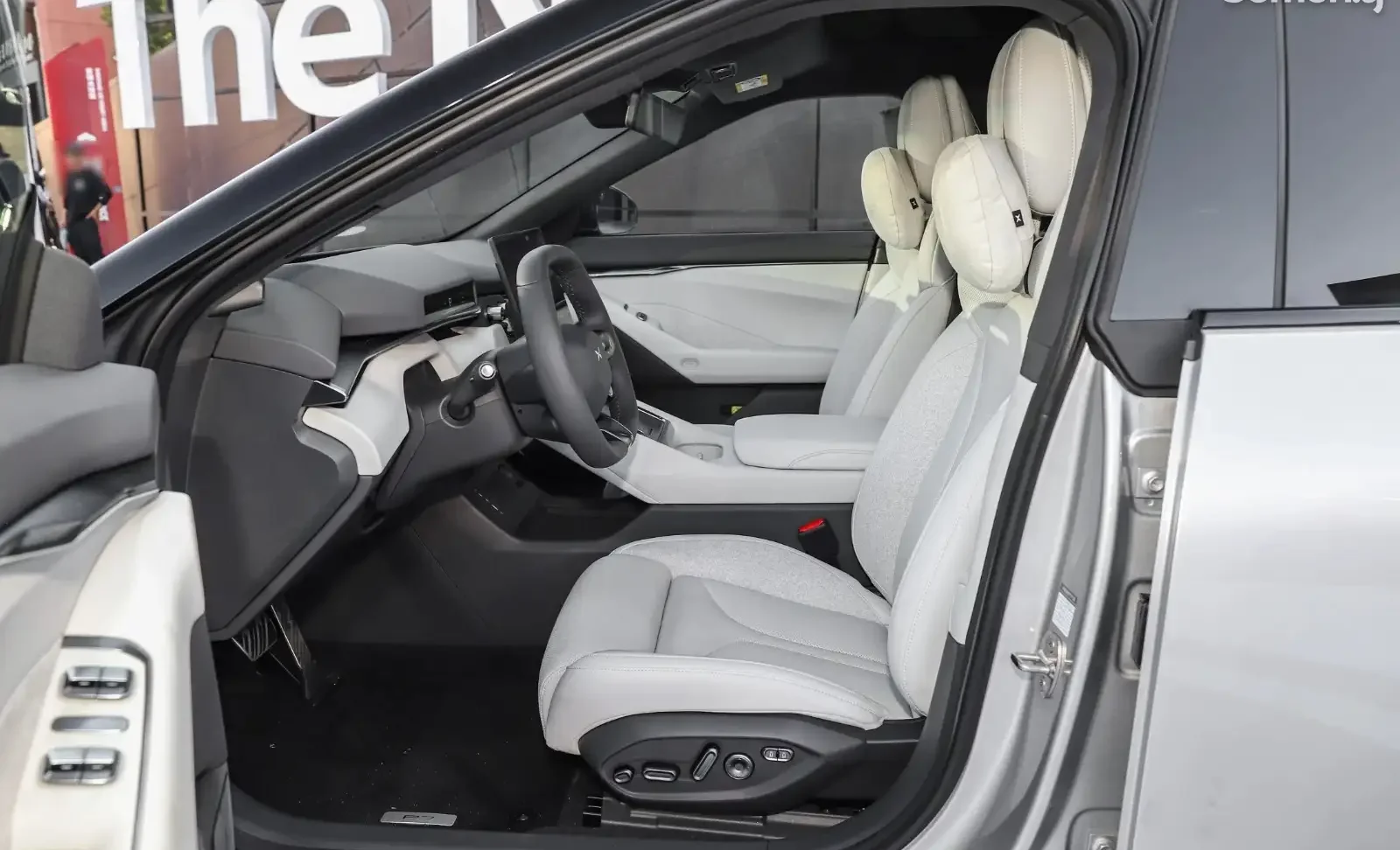 Xpeng P7, 2025