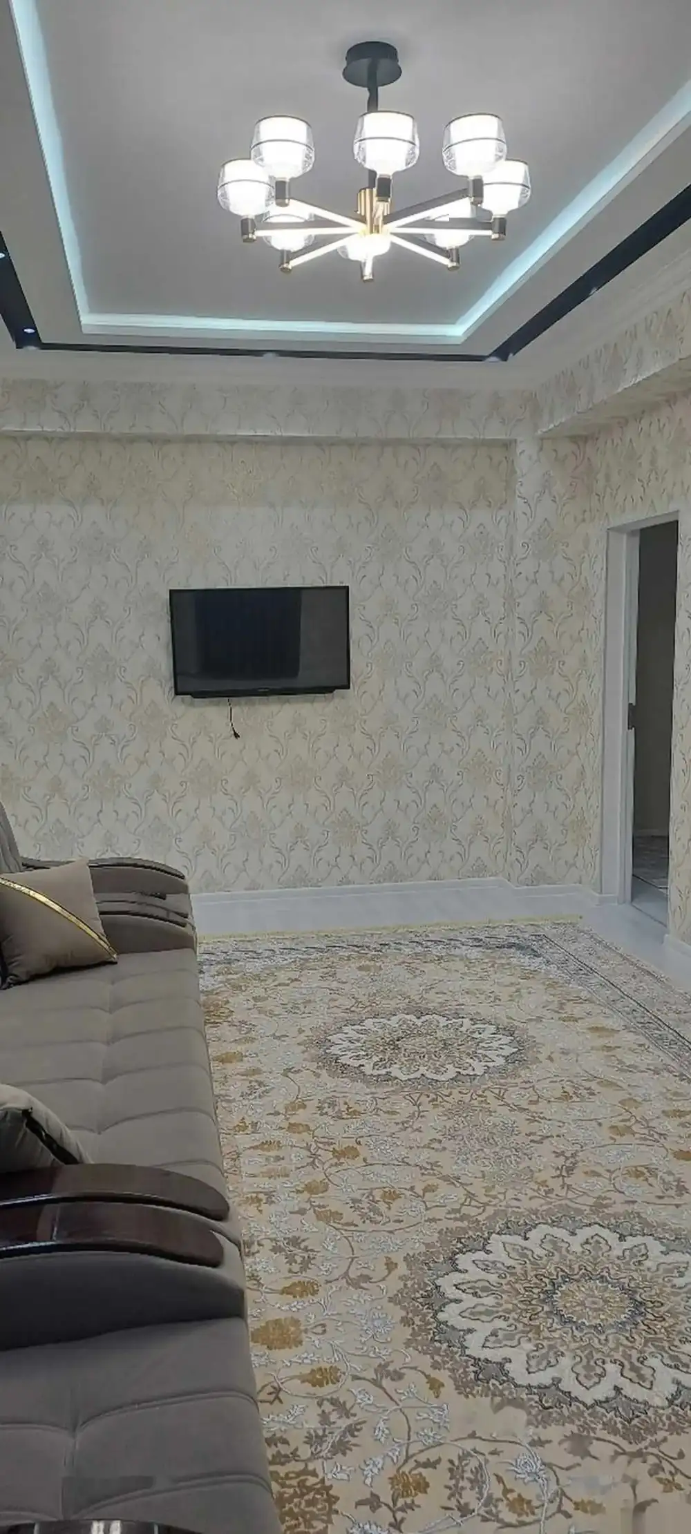 2-комн. квартира, 13 этаж, 75м², Голубой экран — фото 5