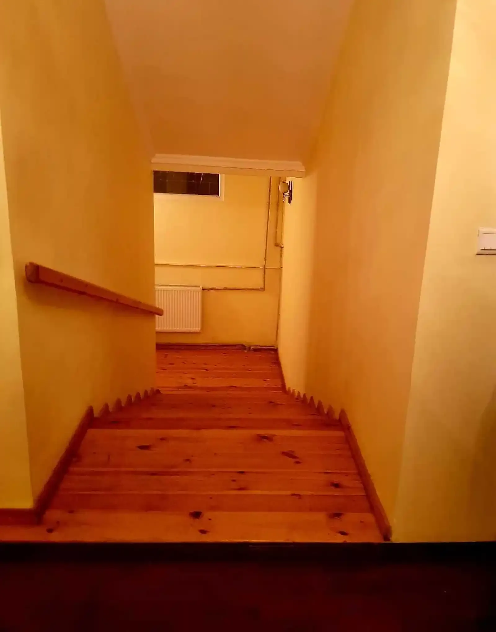 2-этажный, 9 комнатный дом, 960 м², Сомони