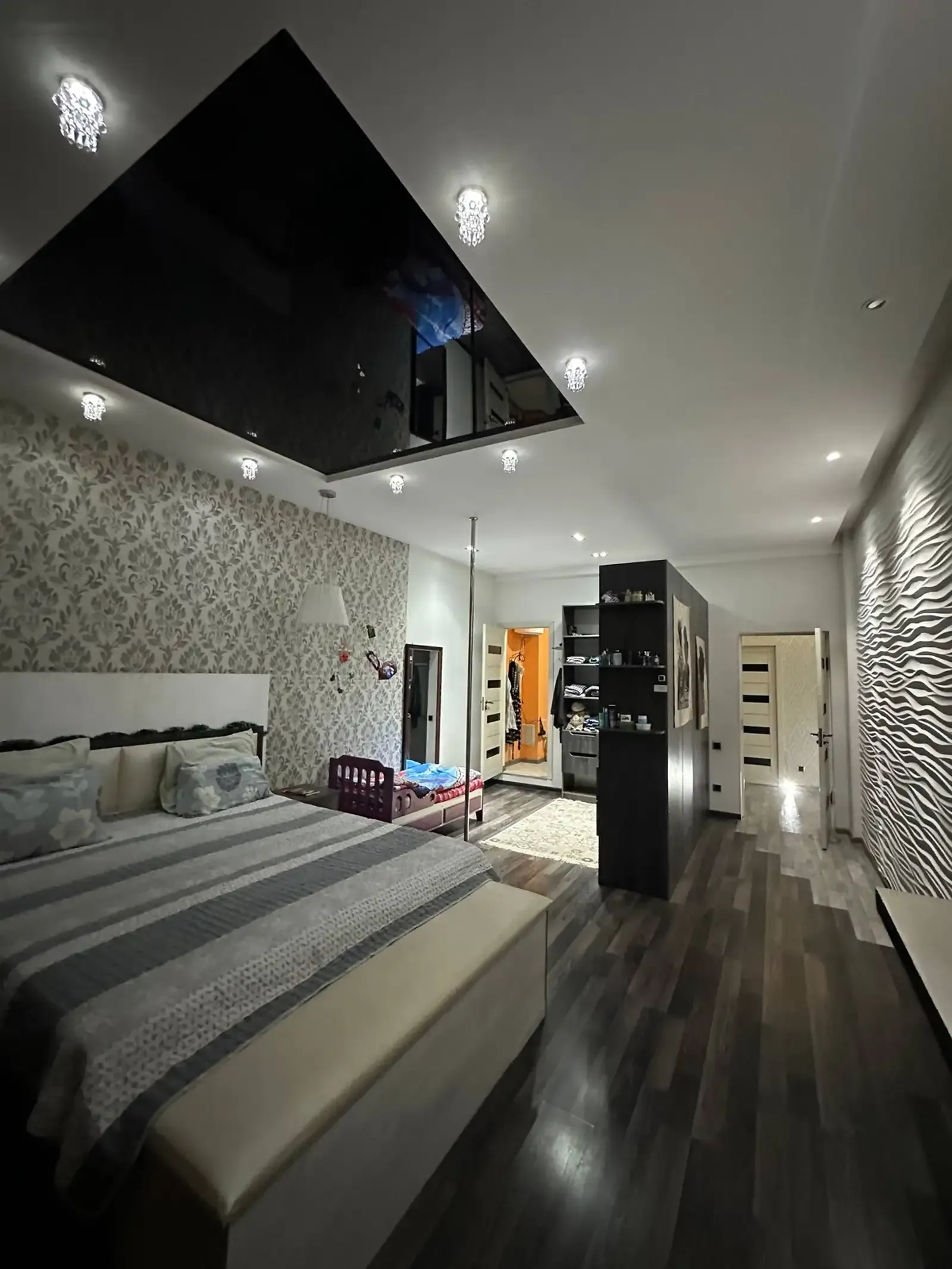 4-комн. квартира, 5 этаж, 63 м², И. Сомони — фото 4