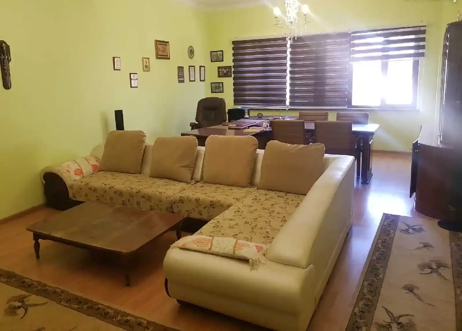 2-этажный, 12 комнатный дом, 900 м², Сомони