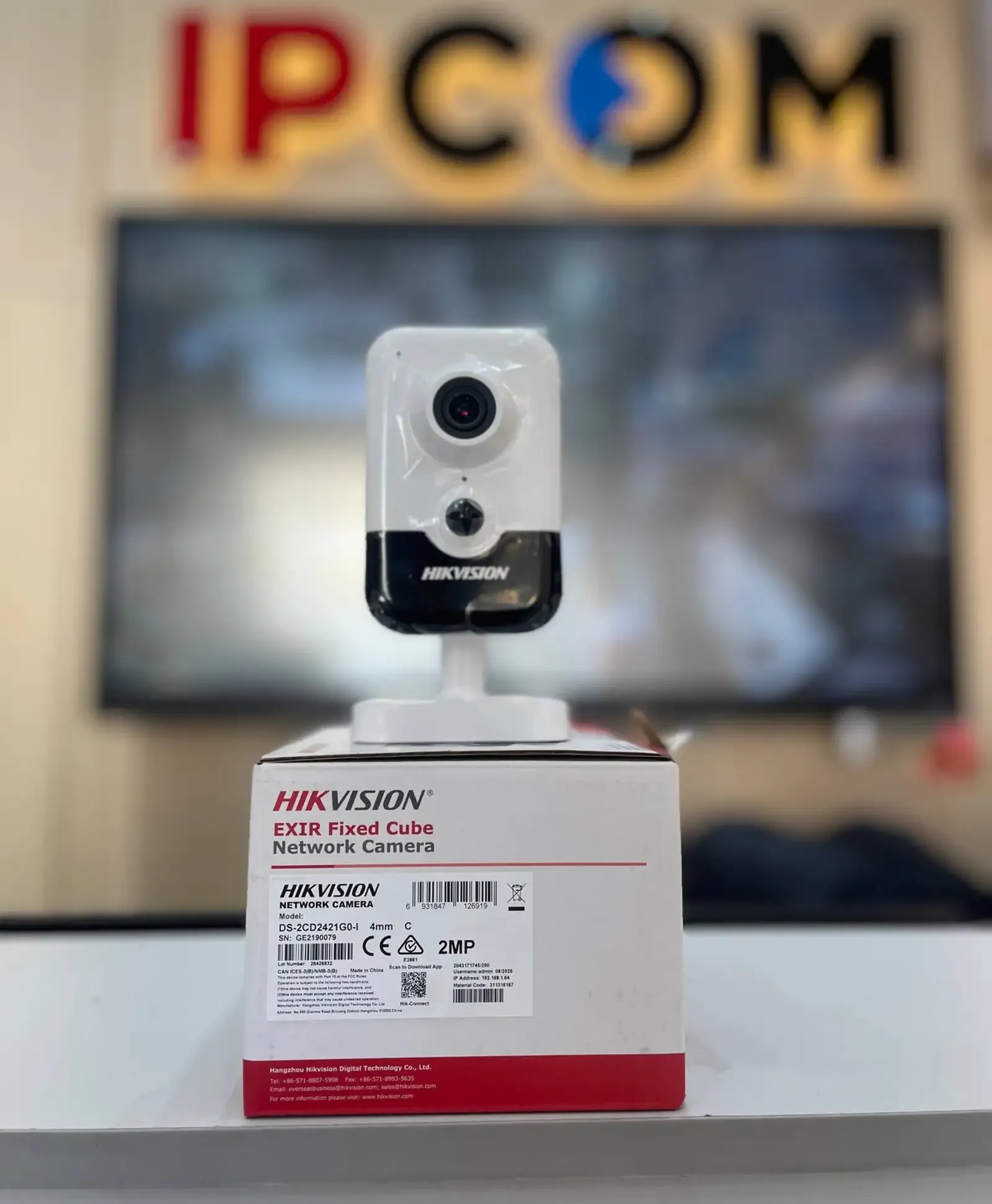 Камера Hikvision DS 2CD2421G0 I 4mm IP камера 2 МП с PIR датчиком и двусторонним