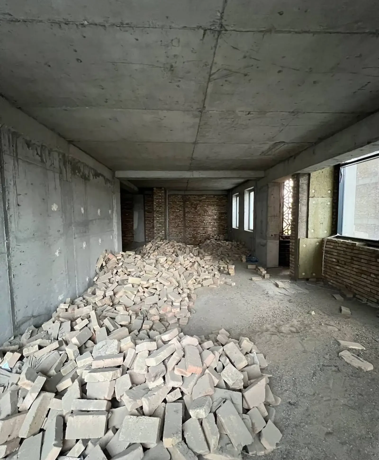 6-комн. квартира, 8 этаж, 167 м², Исмоили Сомони, ру бу руи Цум