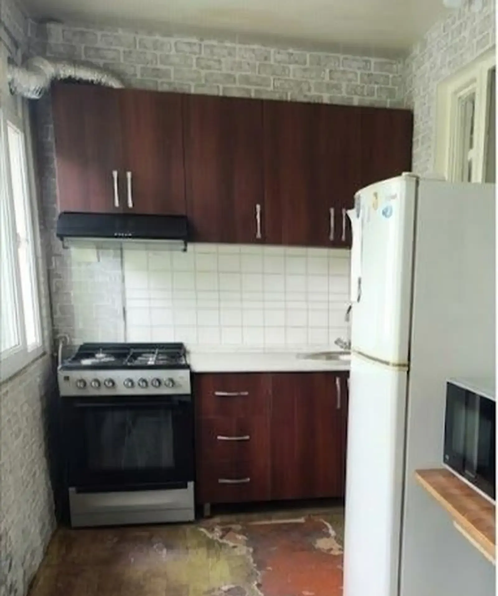 3-комн. квартира, 4 этаж, 76 м², 61мкр — фото 2