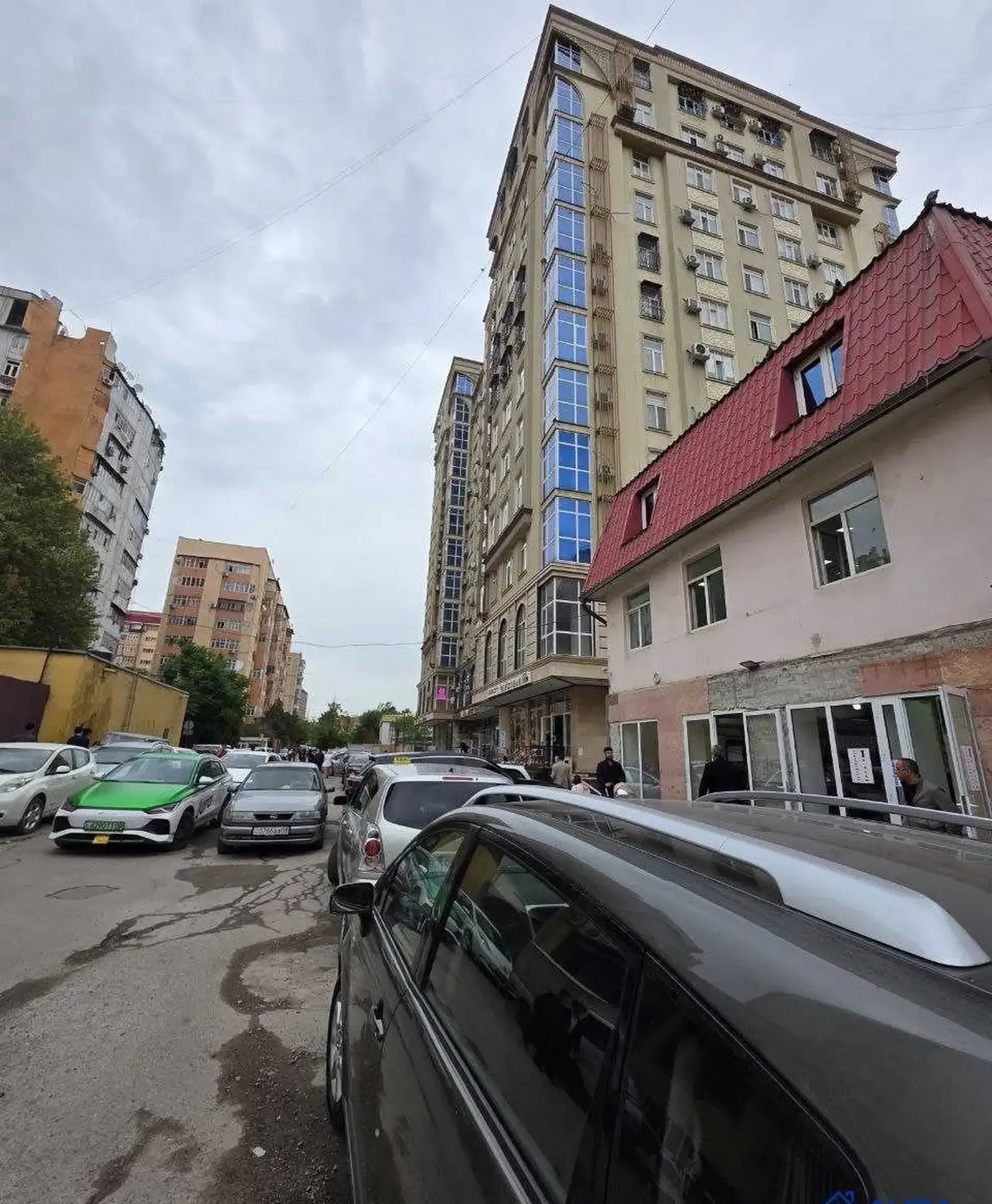 3-комн. квартира, 13 этаж, 65 м², Шохмансур — фото 12
