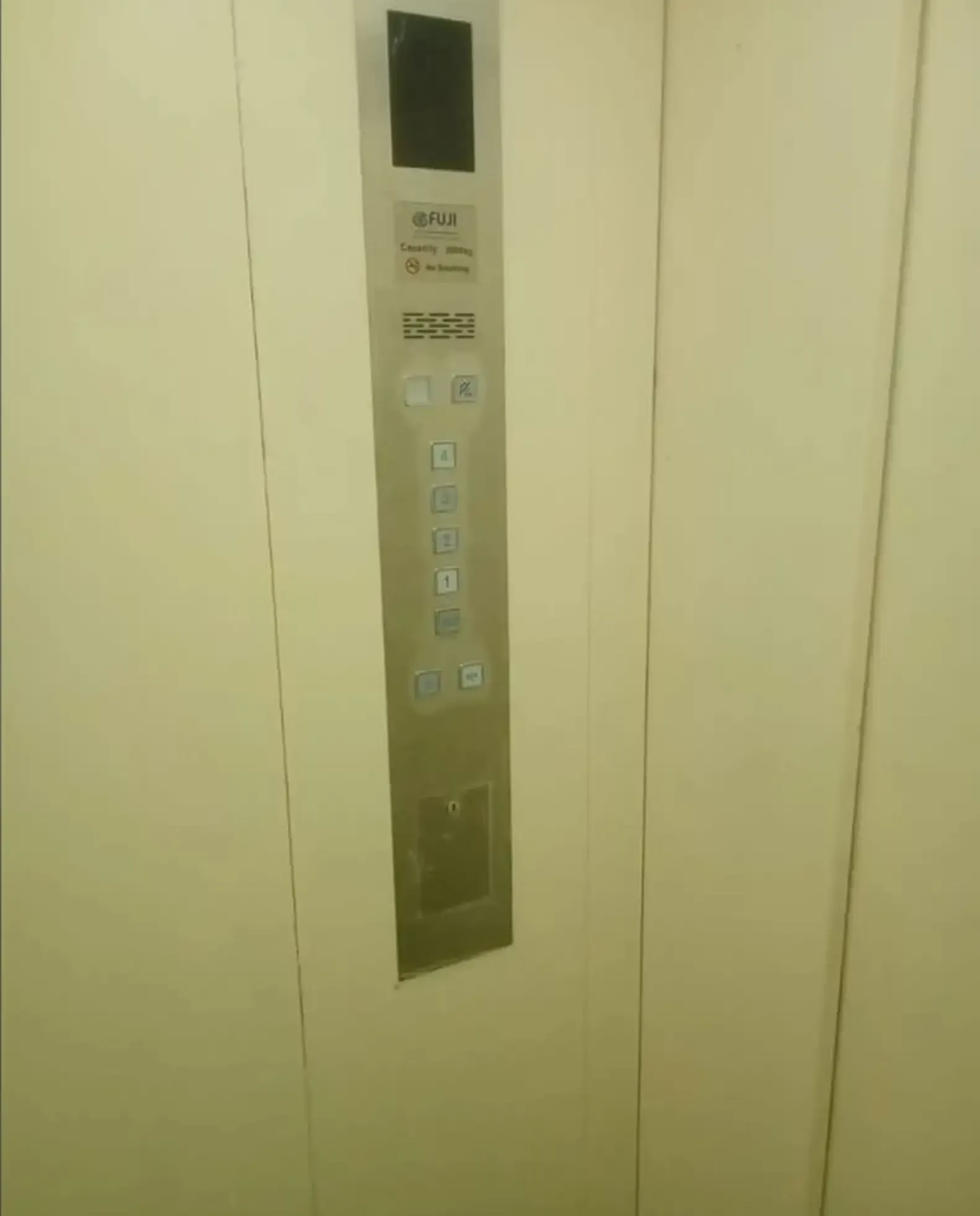 Помещение под свободное назначение, 1000м², Фирдавси
