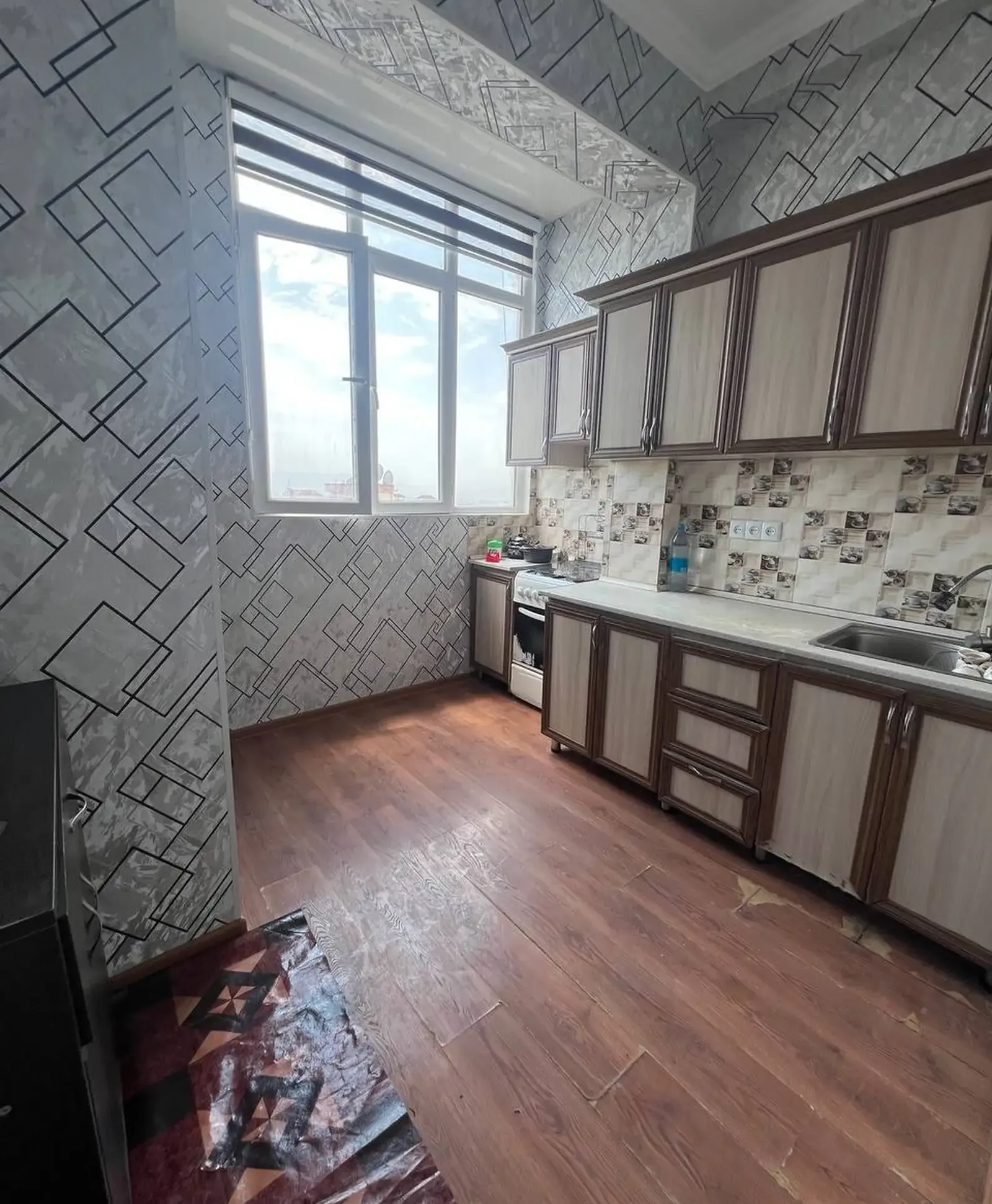 2-комн. квартира, 11 этаж, 56 м², И Сомони — фото 11