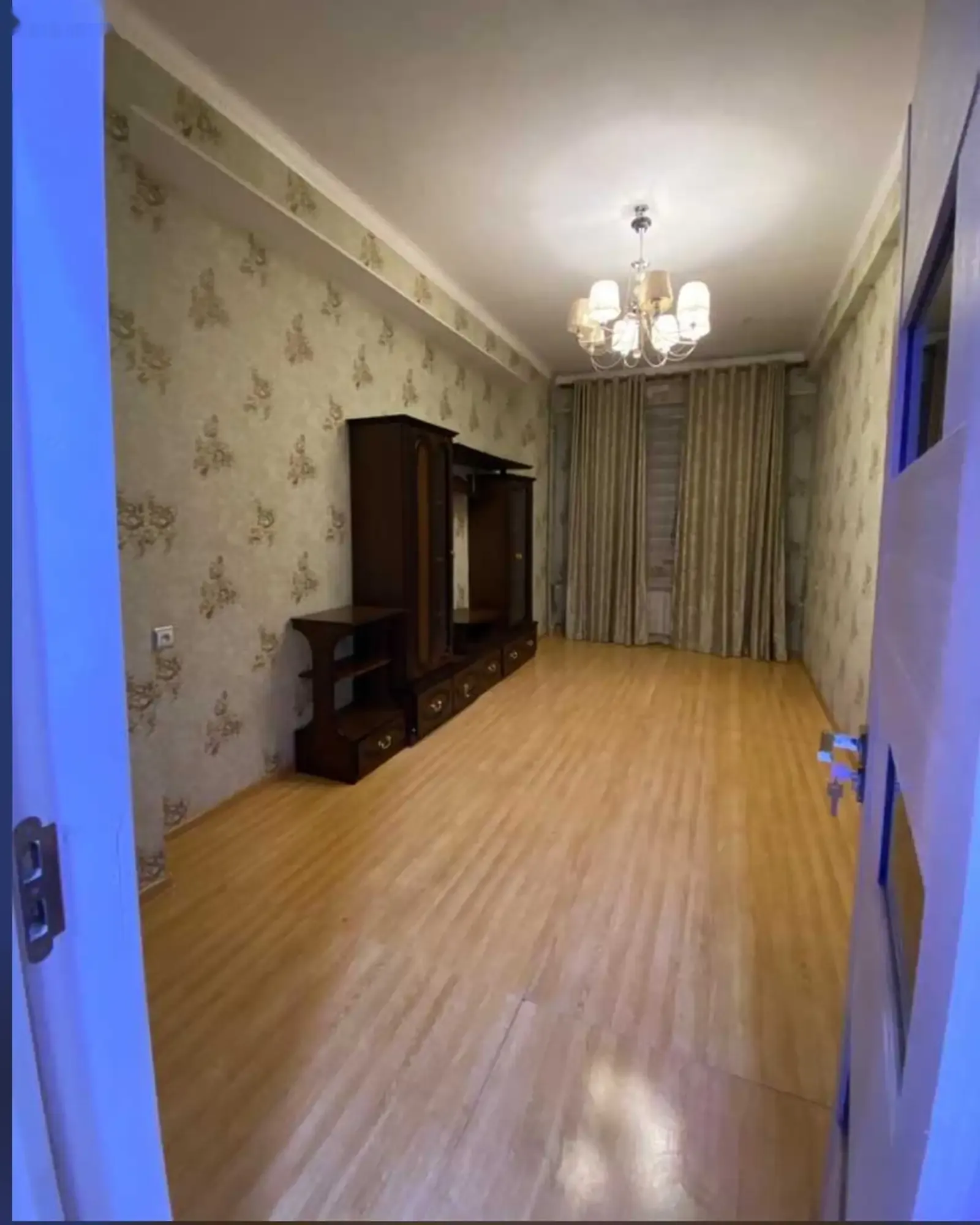 3-комн. квартира, 2 этаж, 100м², Сино