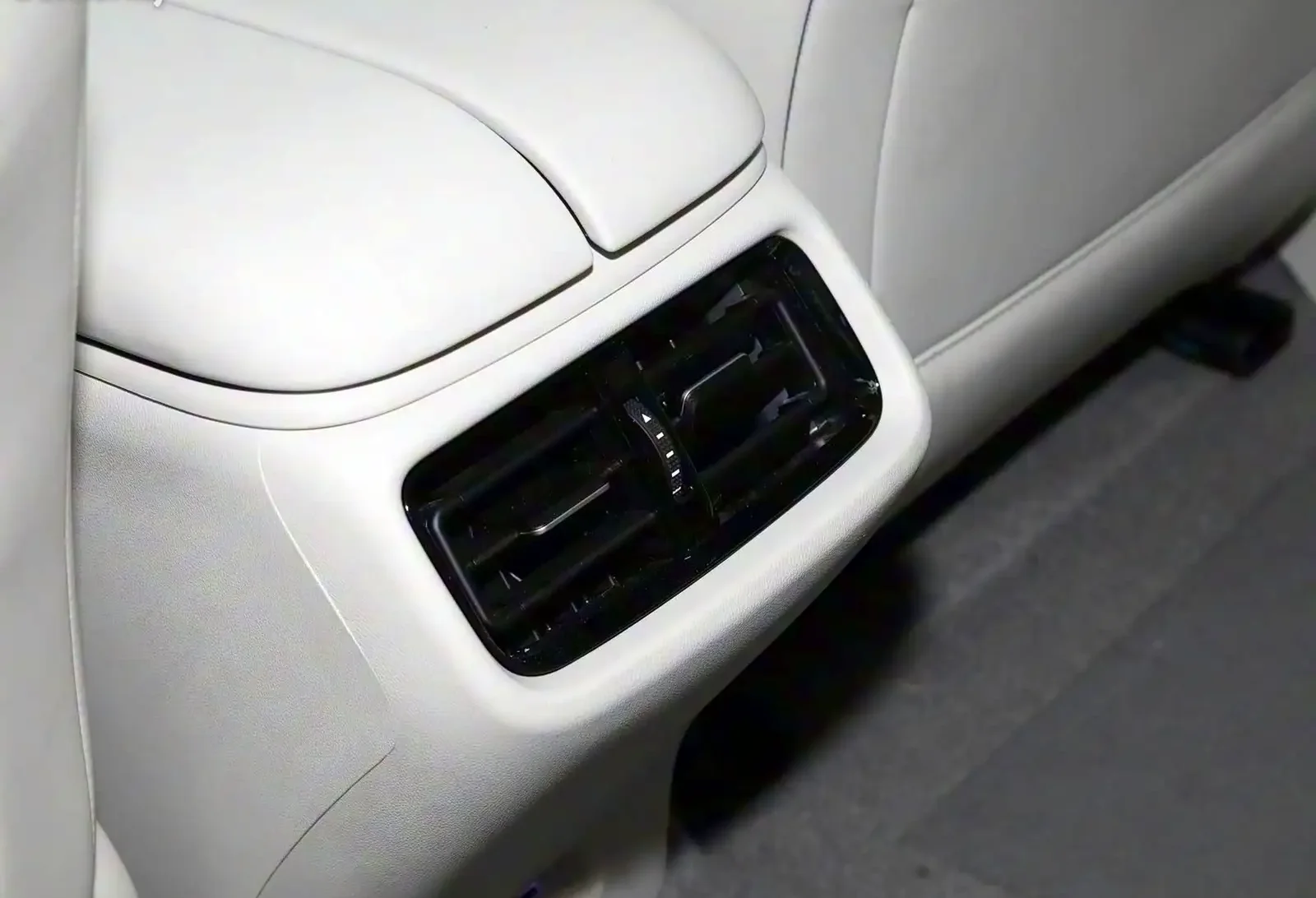 Dongfeng Forthing, 2025 на заказ