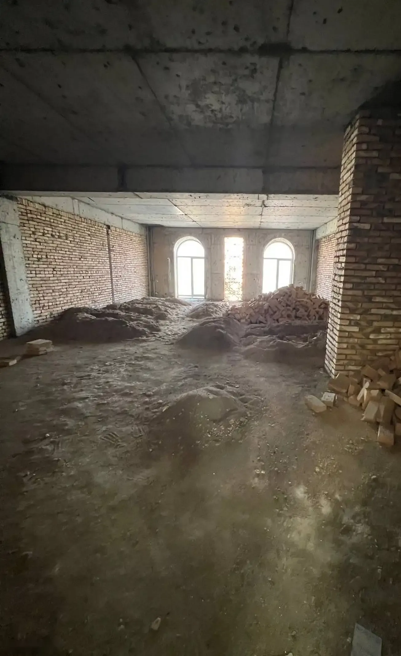 2-комн. квартира, 17 этаж, 82 м², И. Сомони — фото 2