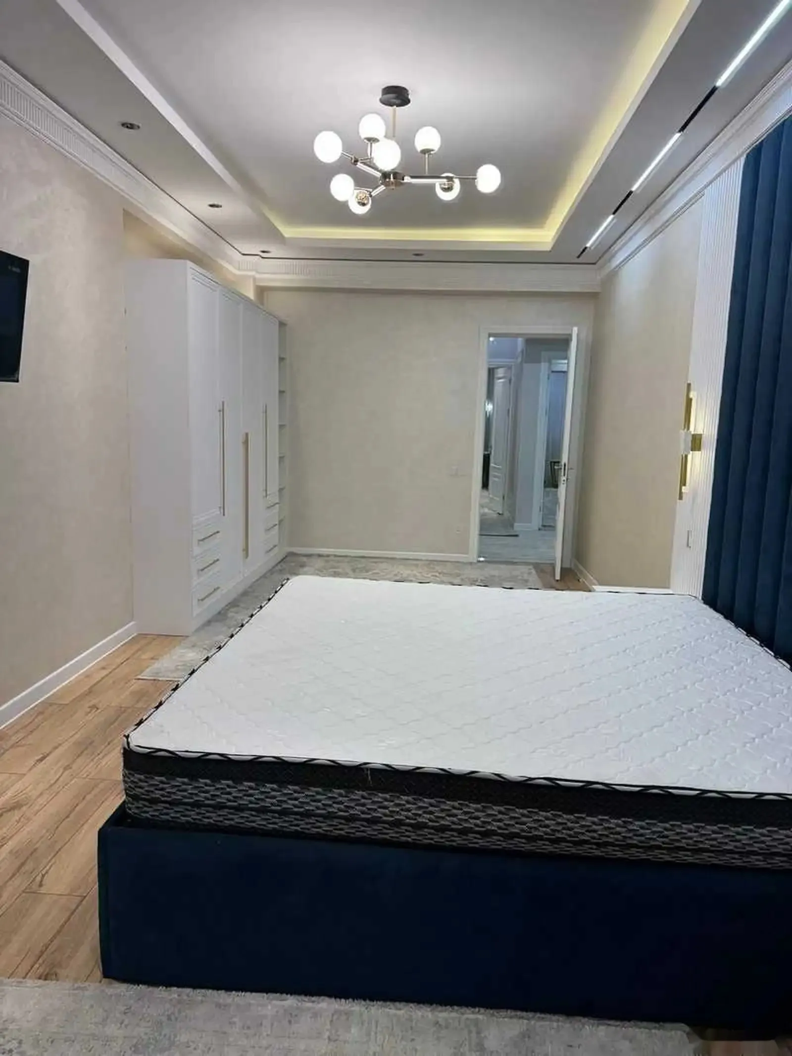 3-комн. квартира, 13 этаж, 120м², Овир — фото 3