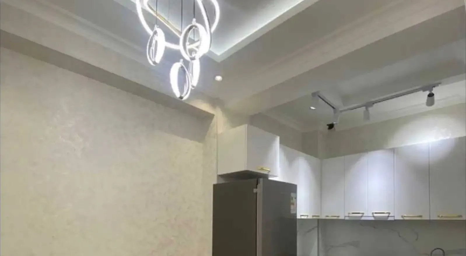 2-комн. квартира, 9 этаж, 75 м², И Сомони — фото 8