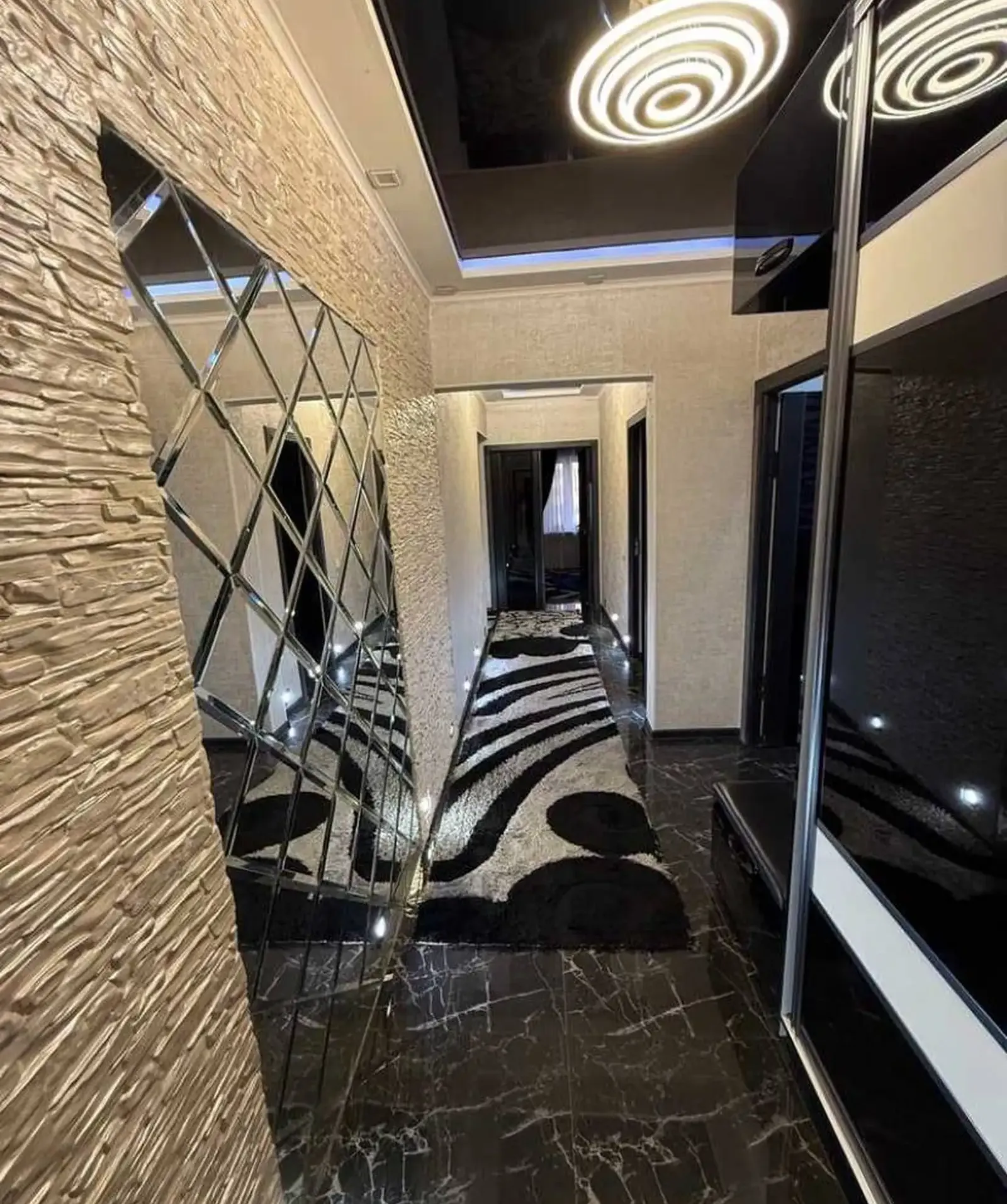 3-комн. квартира, 7 этаж, 100 м², р. Сомони — фото 2