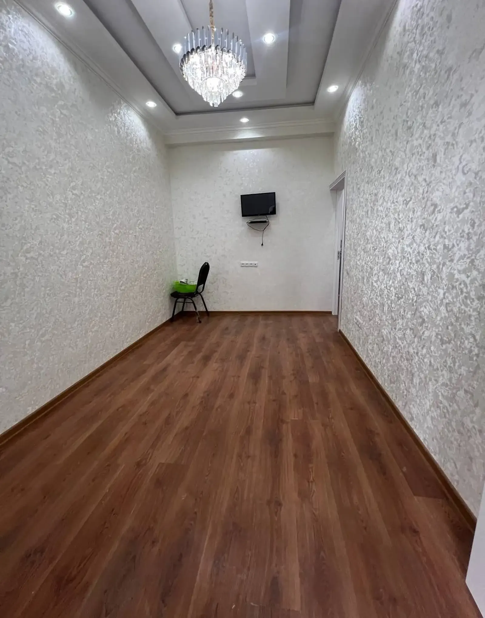 2-комн. квартира, 11 этаж, 56 м², Исмоили Сомони, Северный