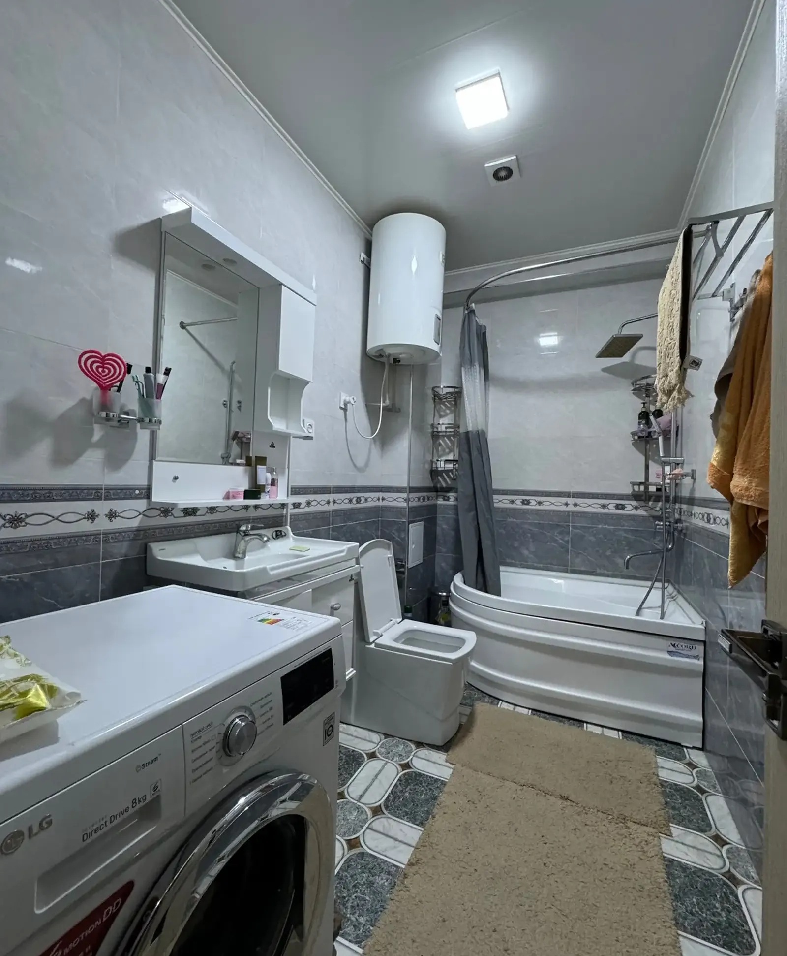 2-комн. квартира, 5 этаж, 87 м², Овир Ёвар Пули Сангин