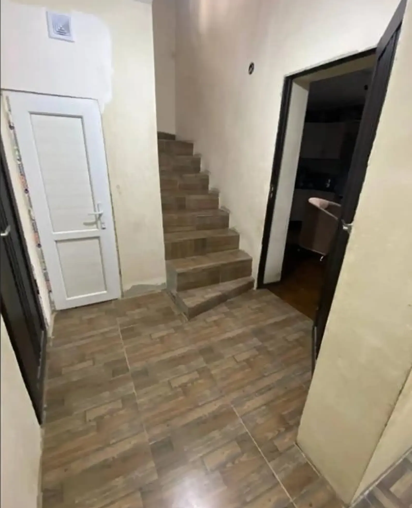 2-этажный, 3 комнатный дом, 60 м², Фирдавси