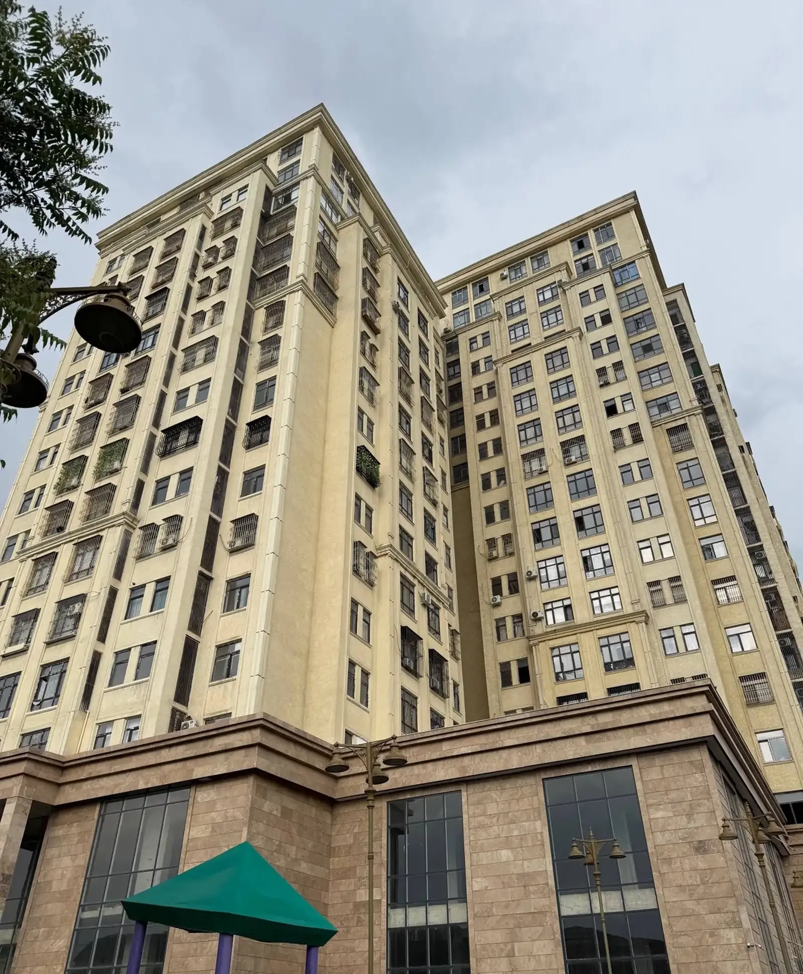 2-комн. квартира, 12 этаж, 75 м², Фирдавси, Молодежный, пушти Театр — фото 2