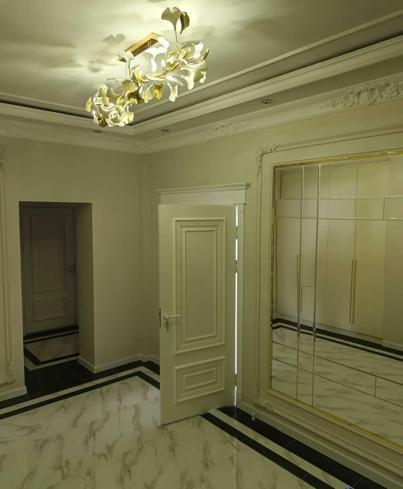 4-комн. квартира, 3 этаж, 136 м², Сино 82 мкр — фото 2