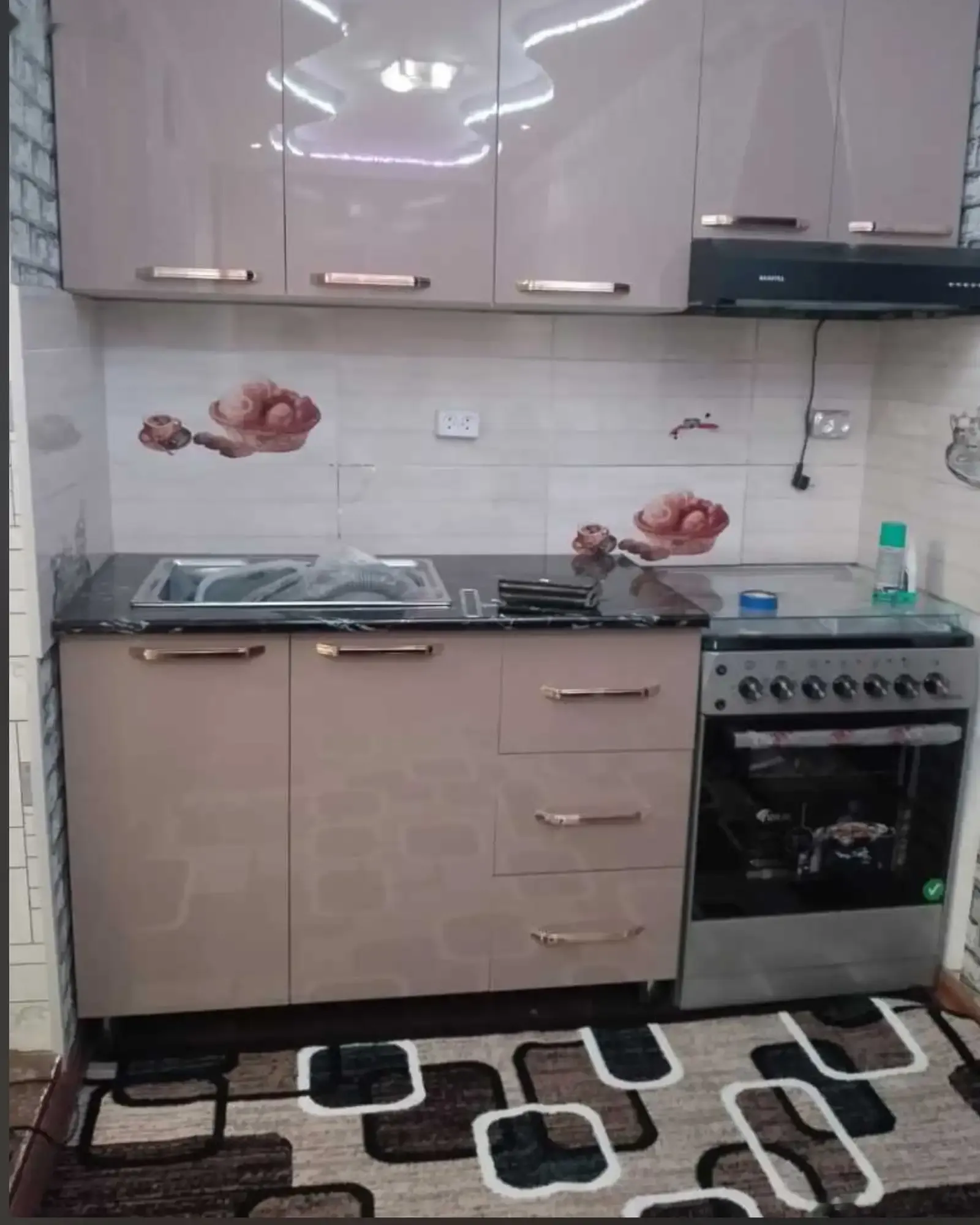 3-комн. квартира, 5 этаж, 75м², шохмансур
