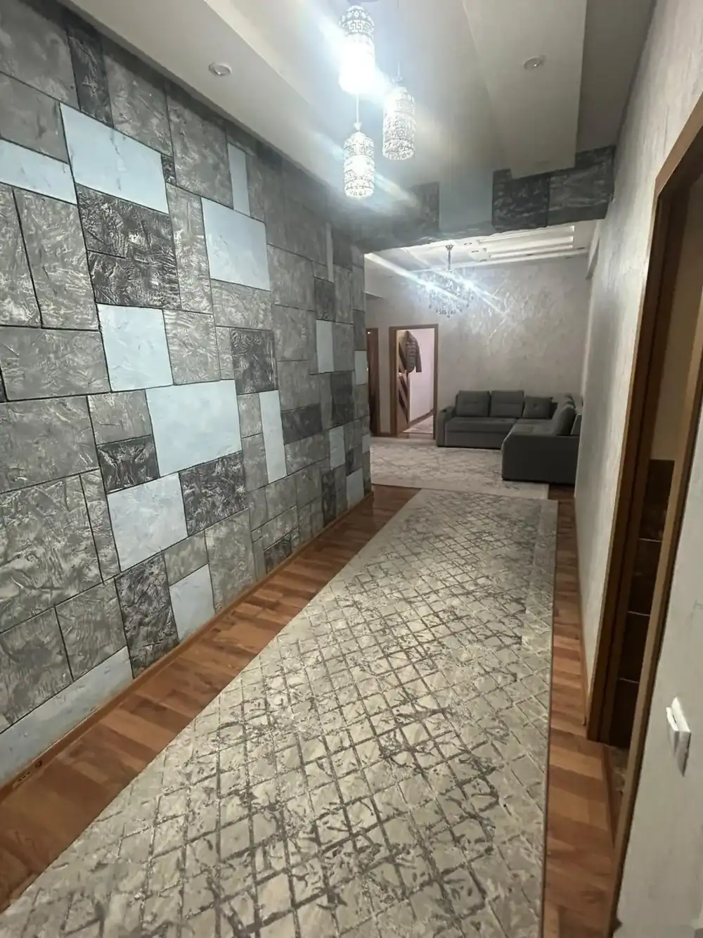 2-комн. квартира, 5 этаж, 75м², Тайга