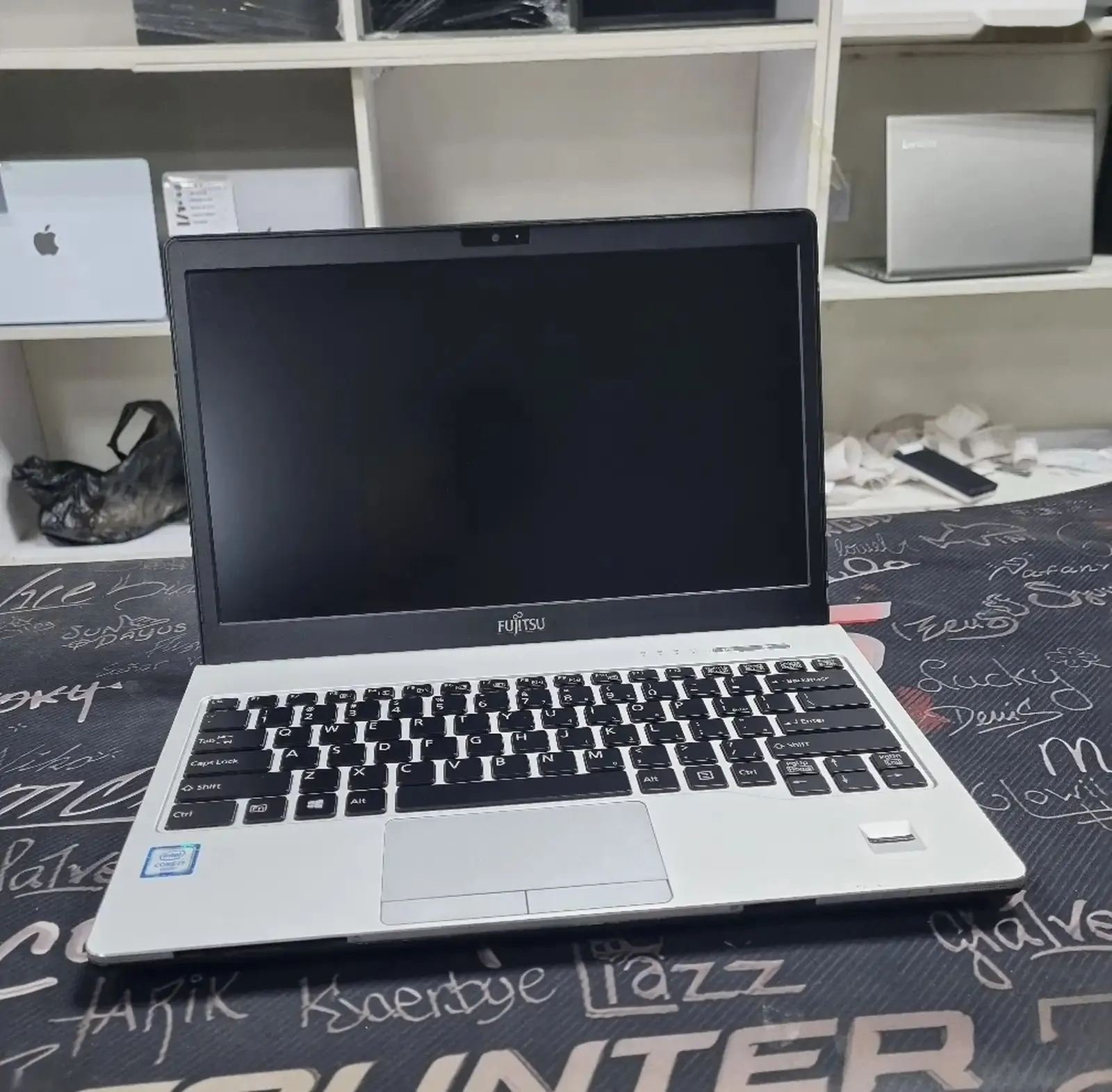 Ноутбук fujitsu i7 6th ssd 256gb ram 8gb