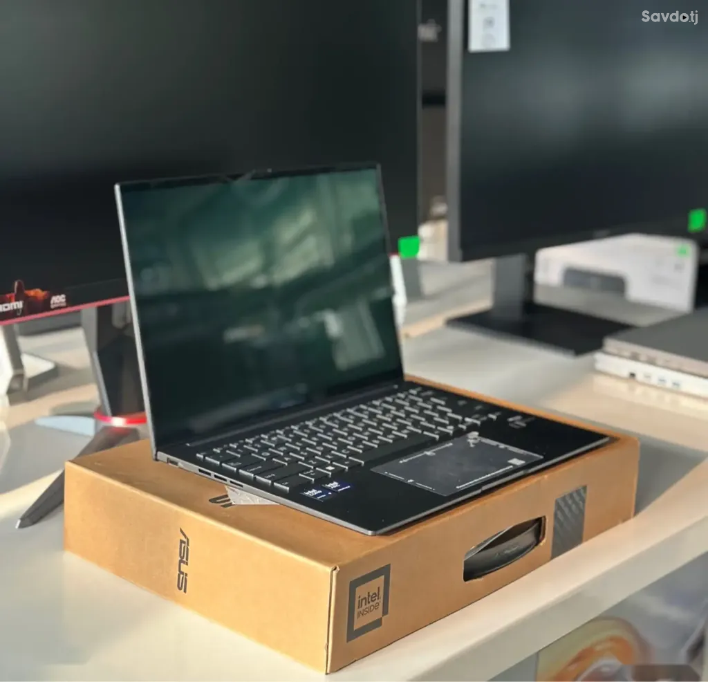 Ноутбук Asus Zenbook Ultra 9 32/1Tb