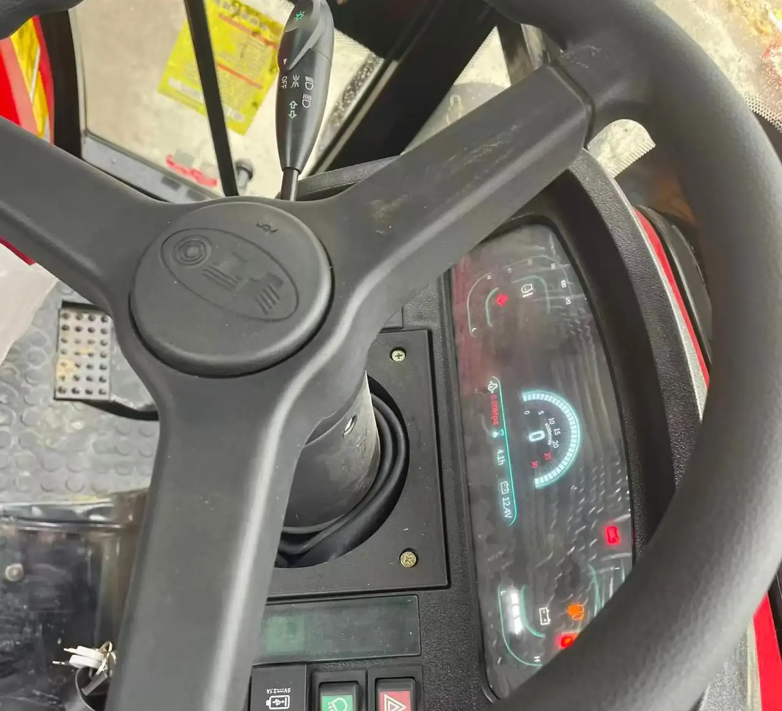 Трактор YTO 904 G4