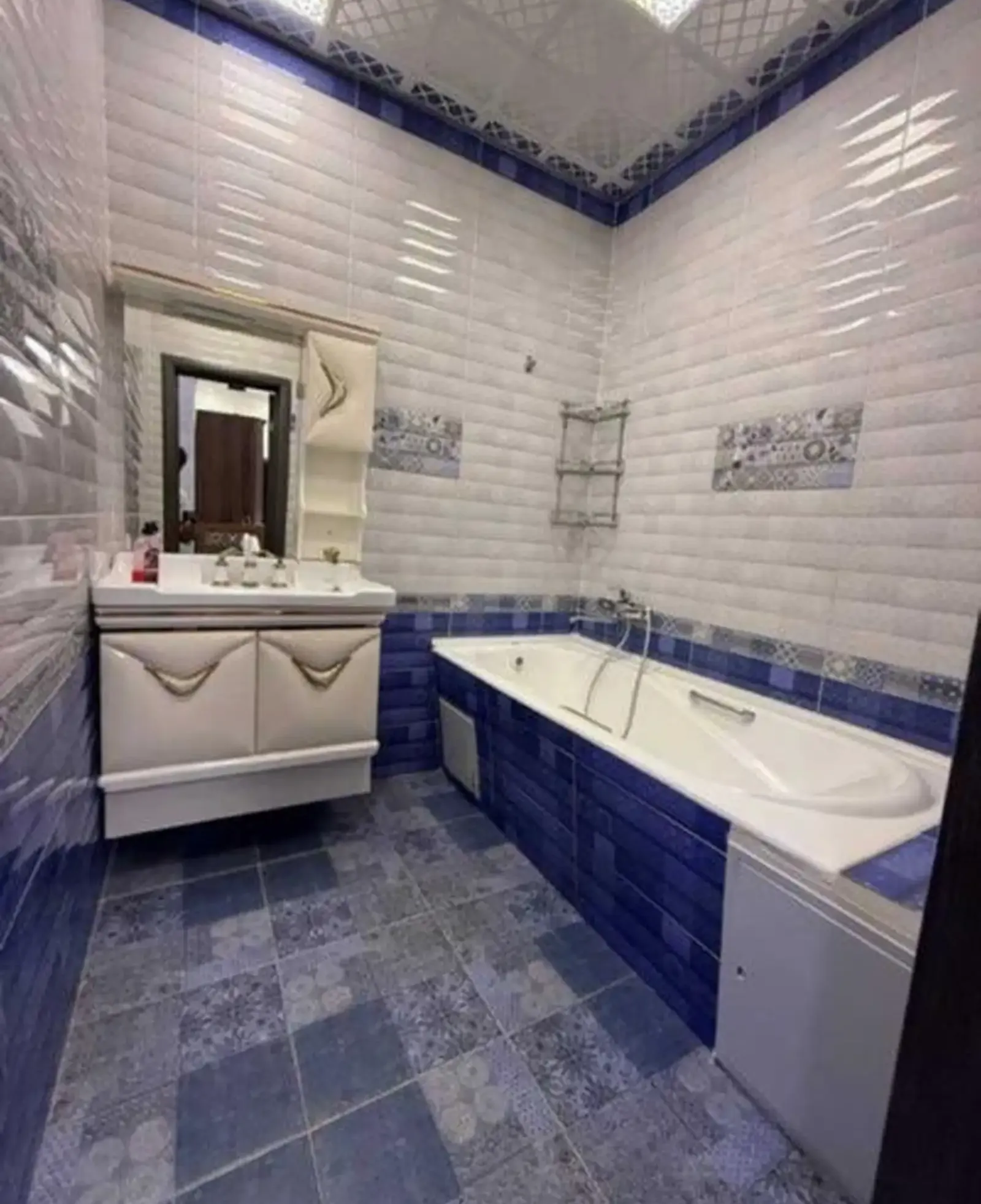 2-комн. квартира, 11 этаж, 90м², Сомони — фото 2