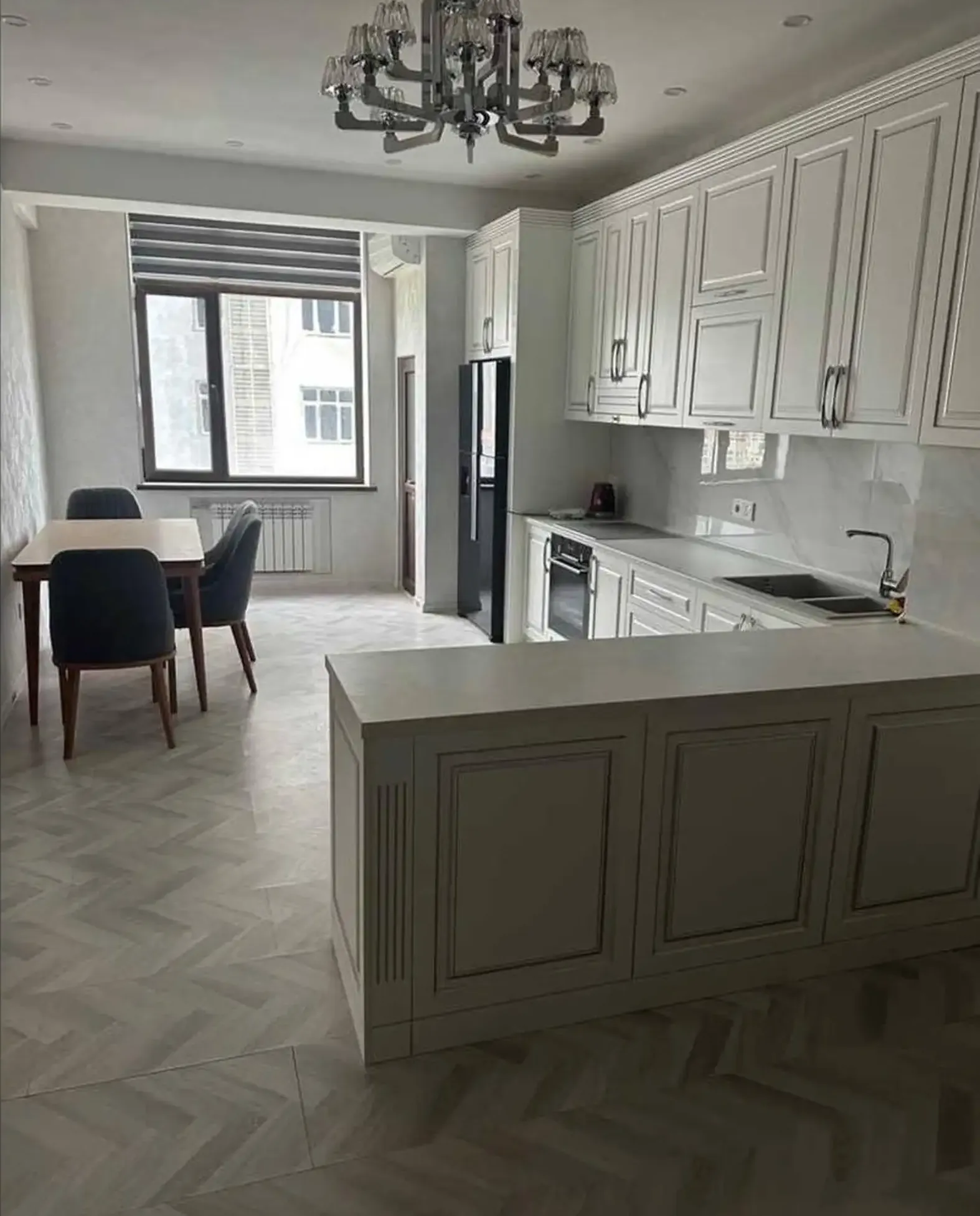 3-комн. квартира, 13 этаж, 150м², И. Сомони — фото 10