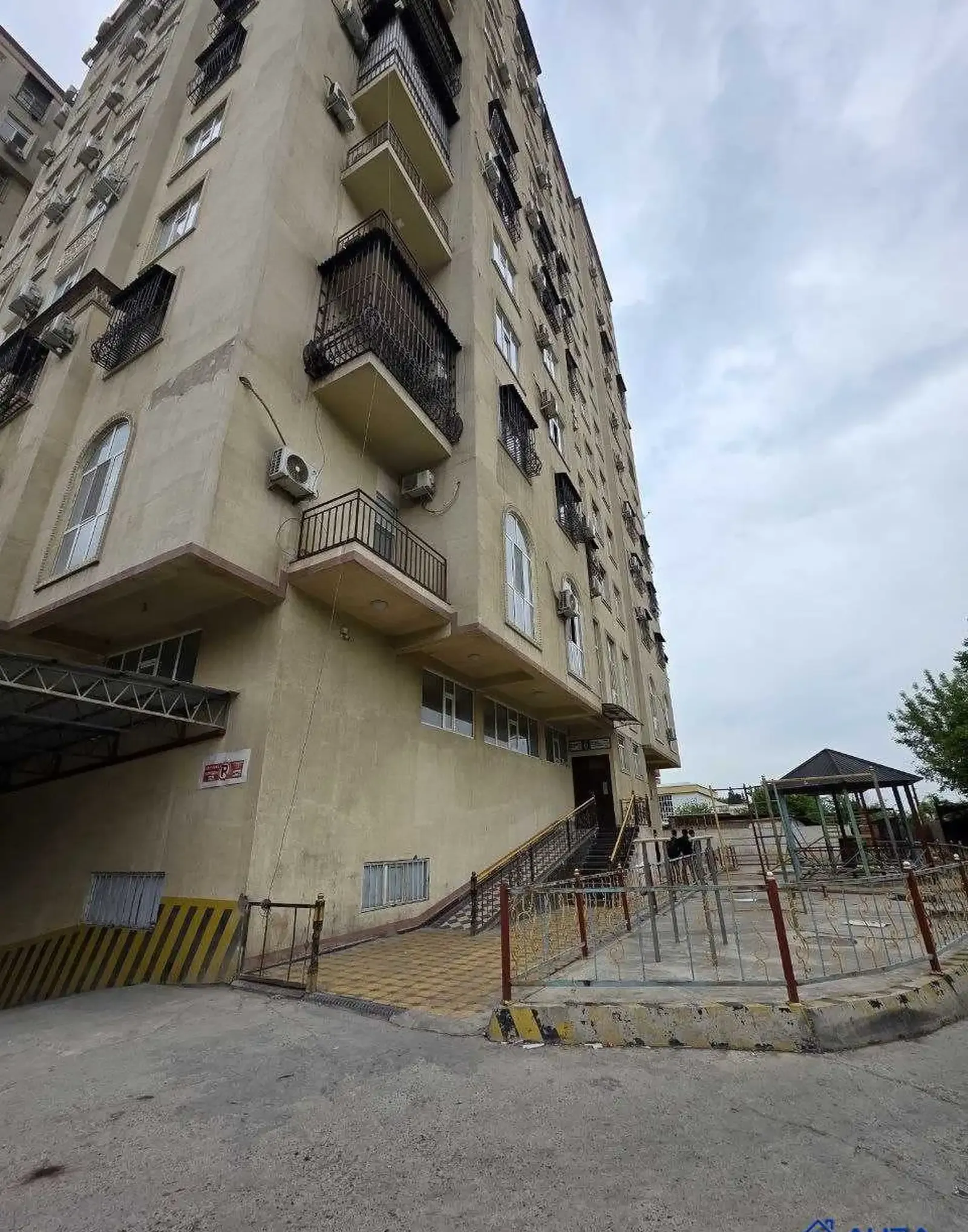 3-комн. квартира, 13 этаж, 65 м², Шохмансур — фото 11