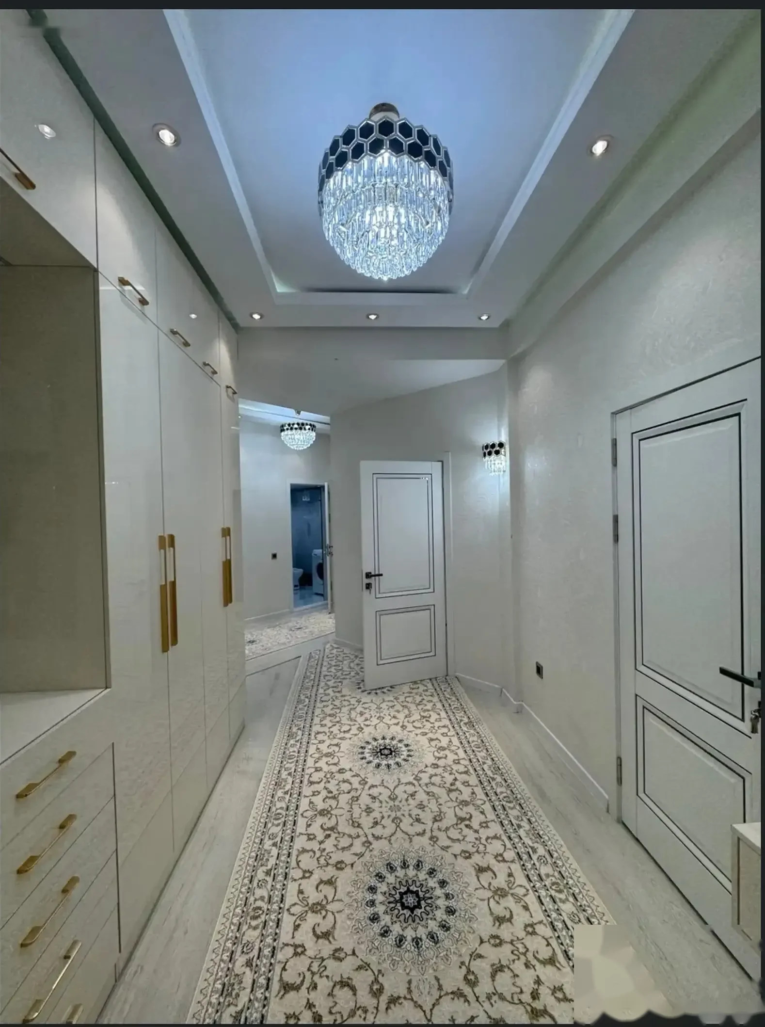 2-комн. квартира, 4 этаж, 100м², Дом печати дом Швили — фото 6