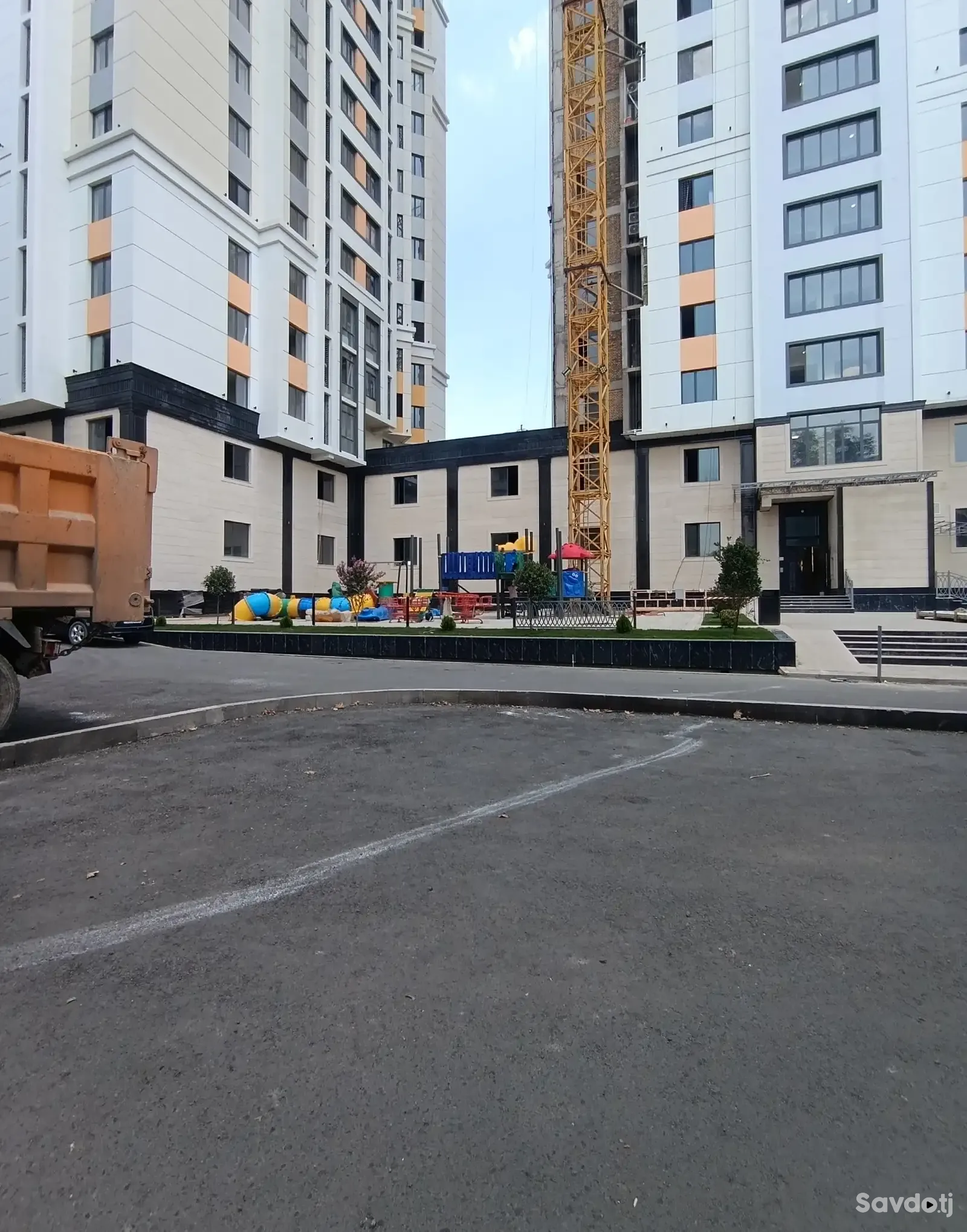 2-комн. квартира, 10 этаж, 61 м², Фирдавси